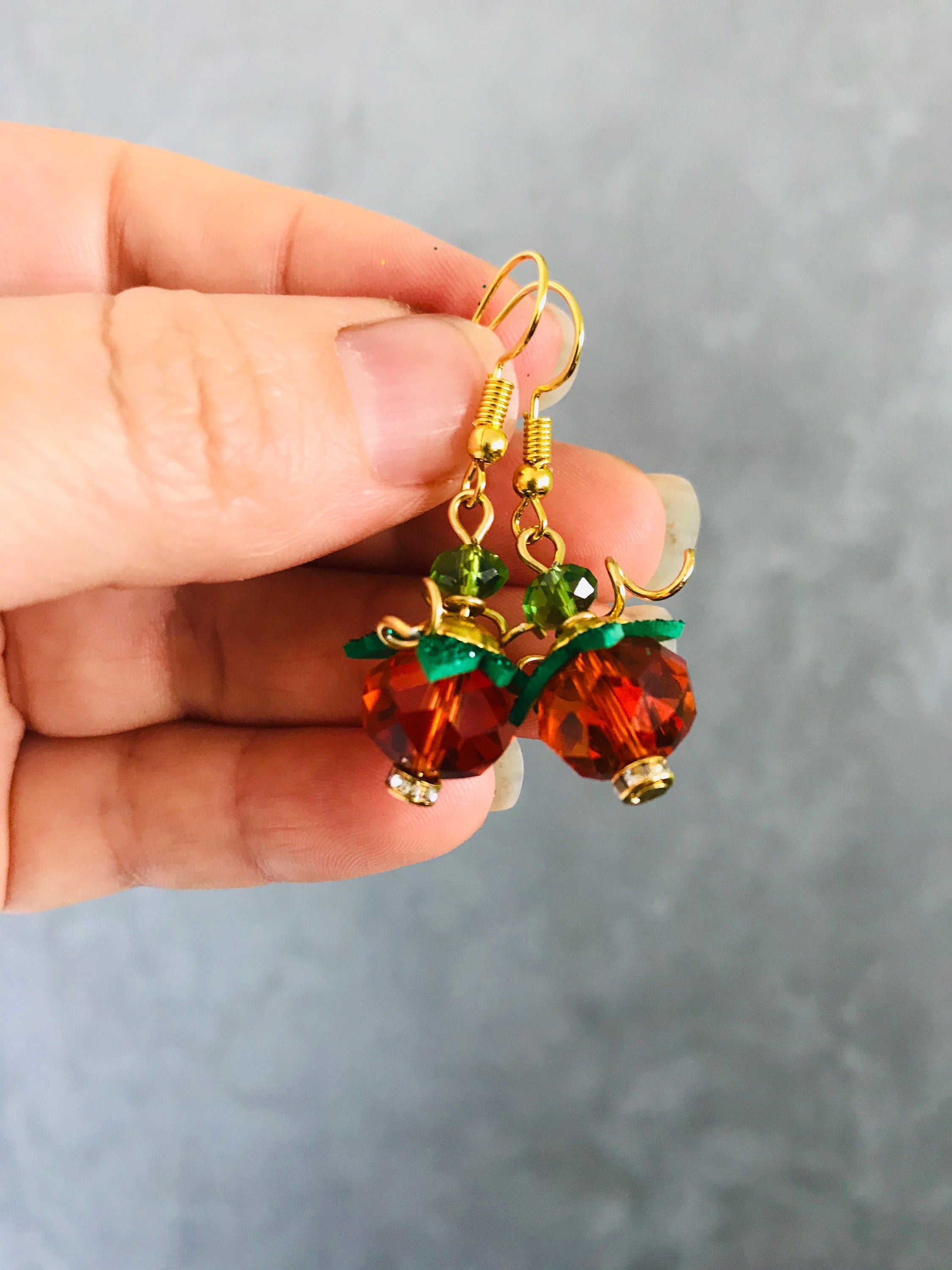 Halloween earrings, cute fall jewellery, pumpkin earrings dangle crystal, lightweight autumn earrings, Halloween party costume accessory