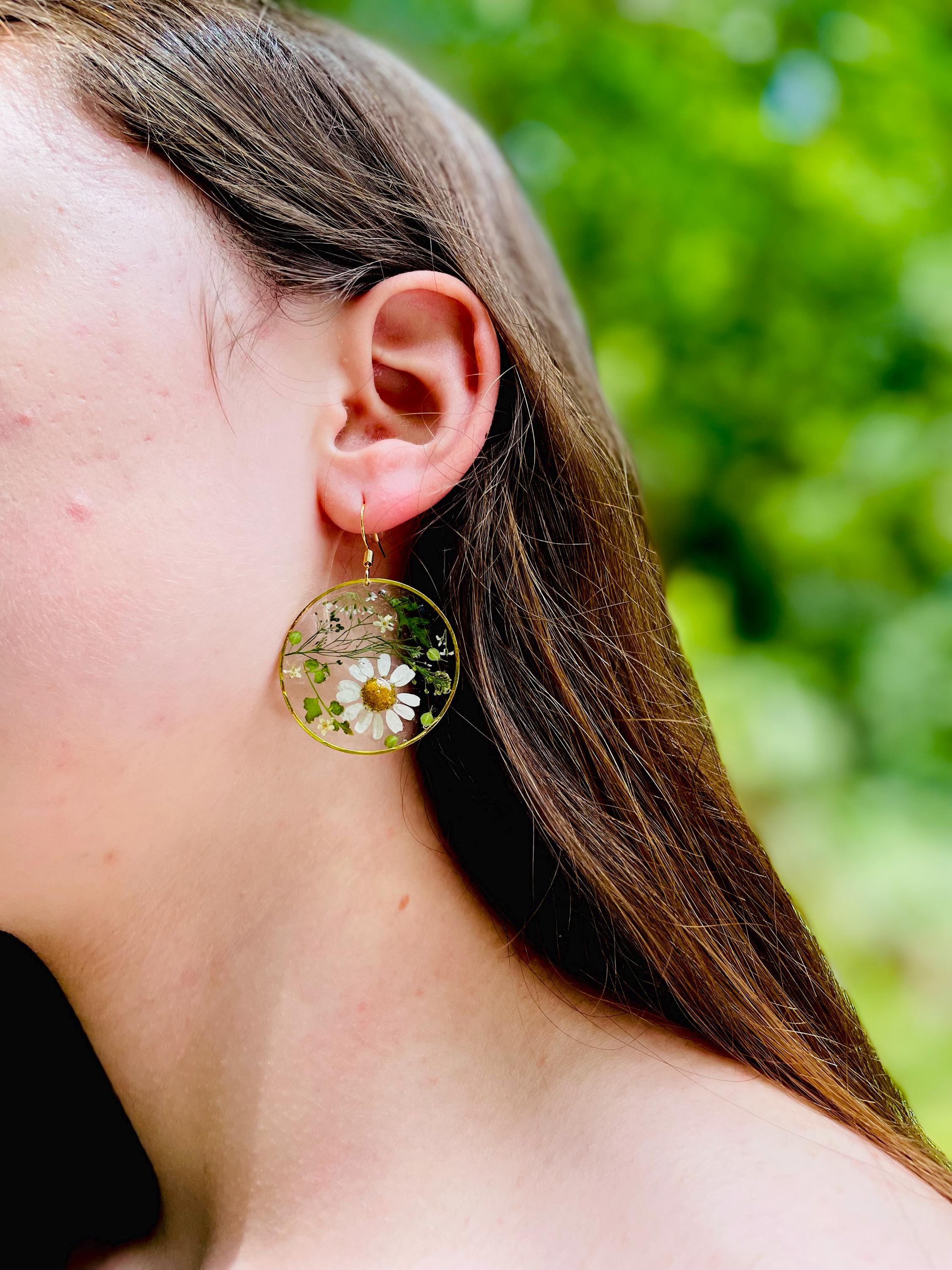 Real Pressed Daisy Earrings: Botanical Garden Jewelry Resin, April Birth Flower