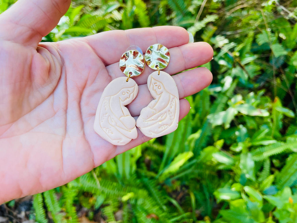 New mom earrings gift mother holding feeding baby beige and gold polymer clay earrings, baby shower gift idea for expecting mom
