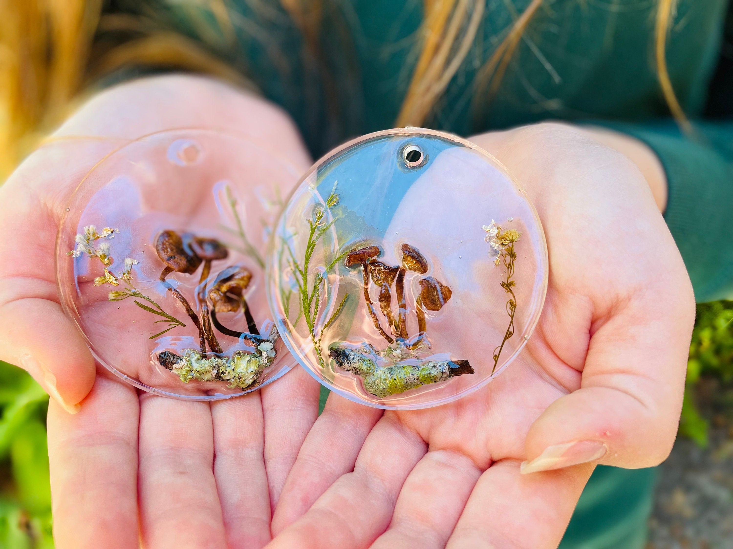 Custom Name Resin Mushroom Christmas Tree Ornament: Personalized Botanical Family Housewarming Gift