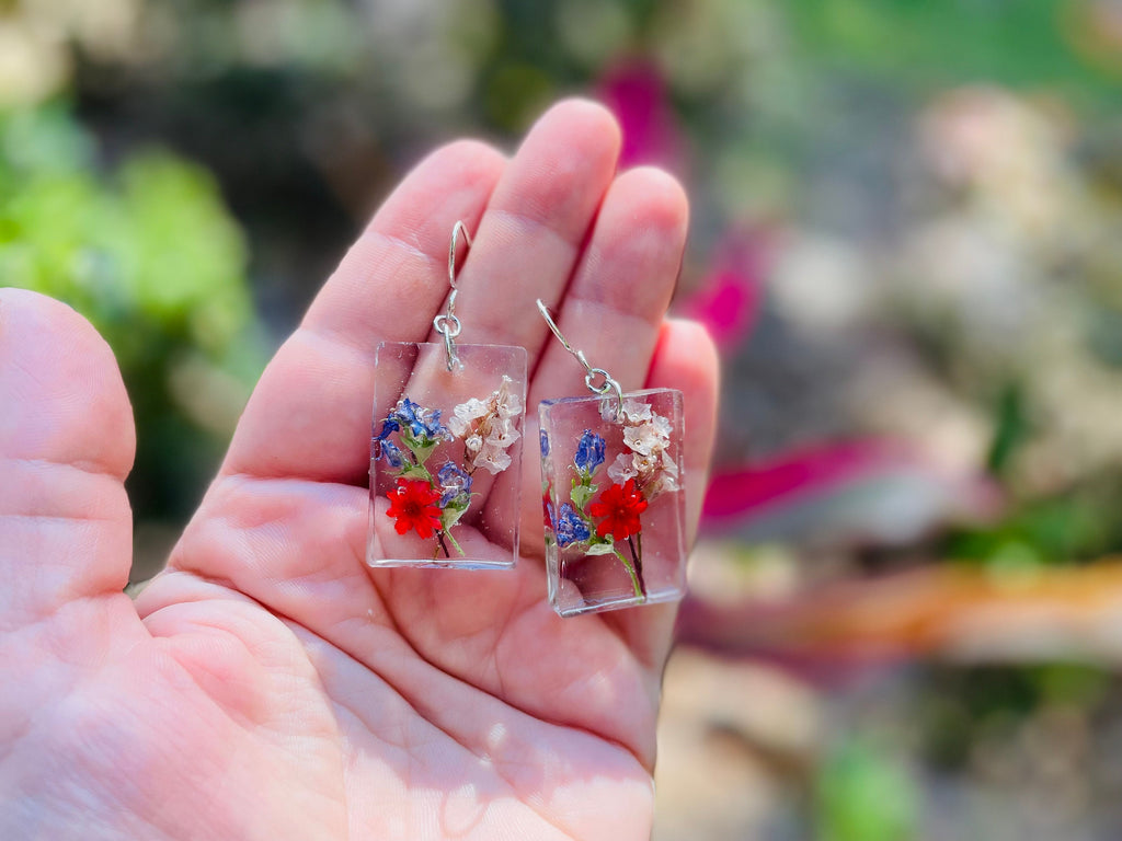 Birth Month Flower Earrings: Personalized Family Bouquet Resin Jewelry