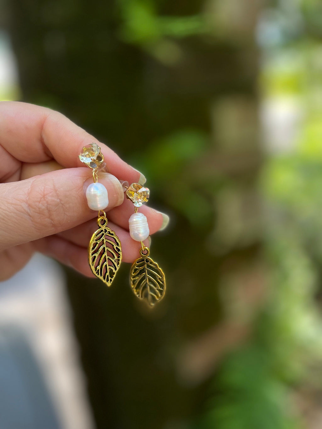 Gold leaf earrings, Long bridal earrings, baroque pearl earrings, rhinestone stud earrings drop, Wedding Jewelry, Bridesmaid Gifts earrings