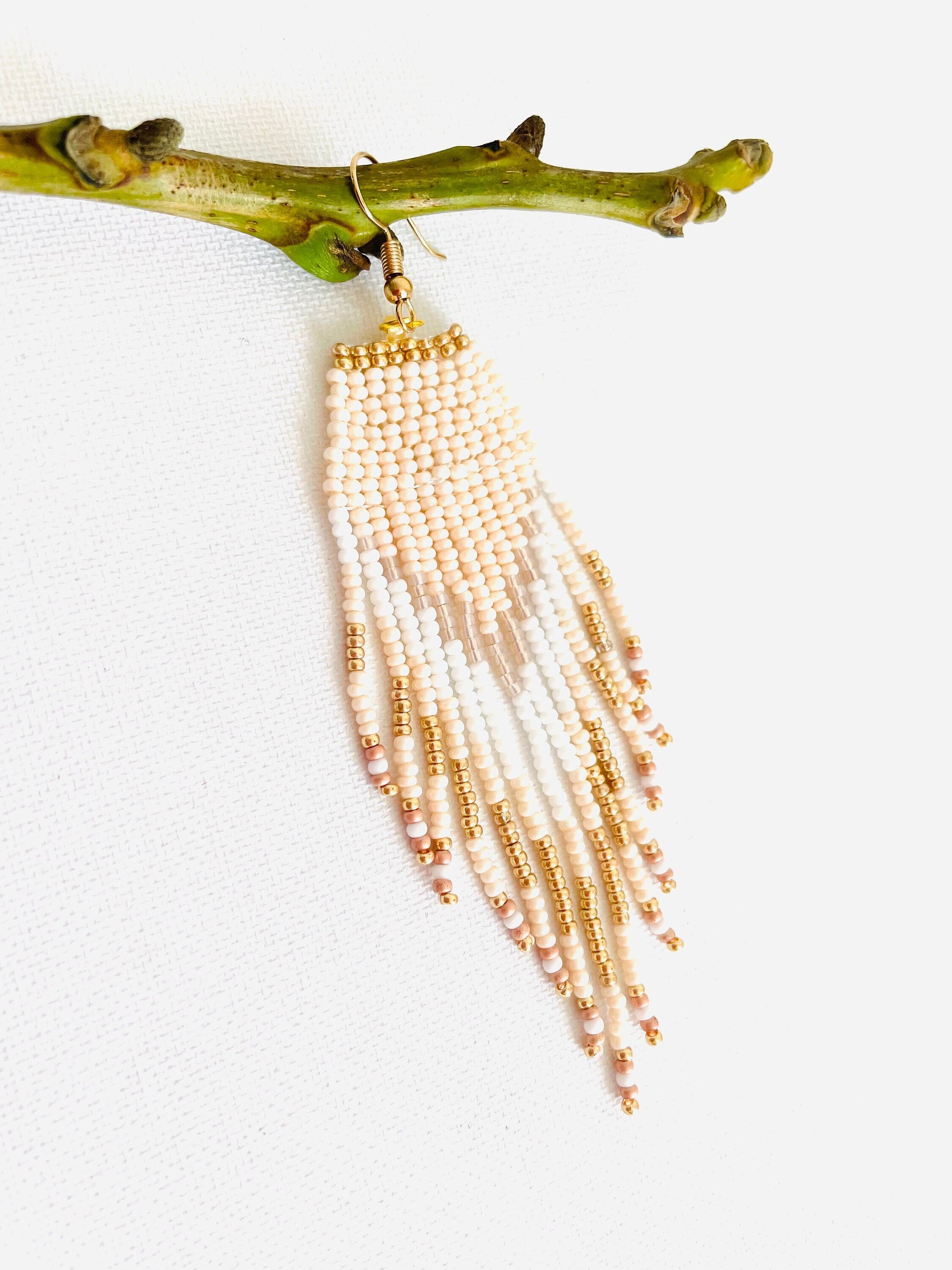 Fall autumn wedding Native American style seed bead earrings beige gold white, native style beaded earrings, modern boho fringe earrings