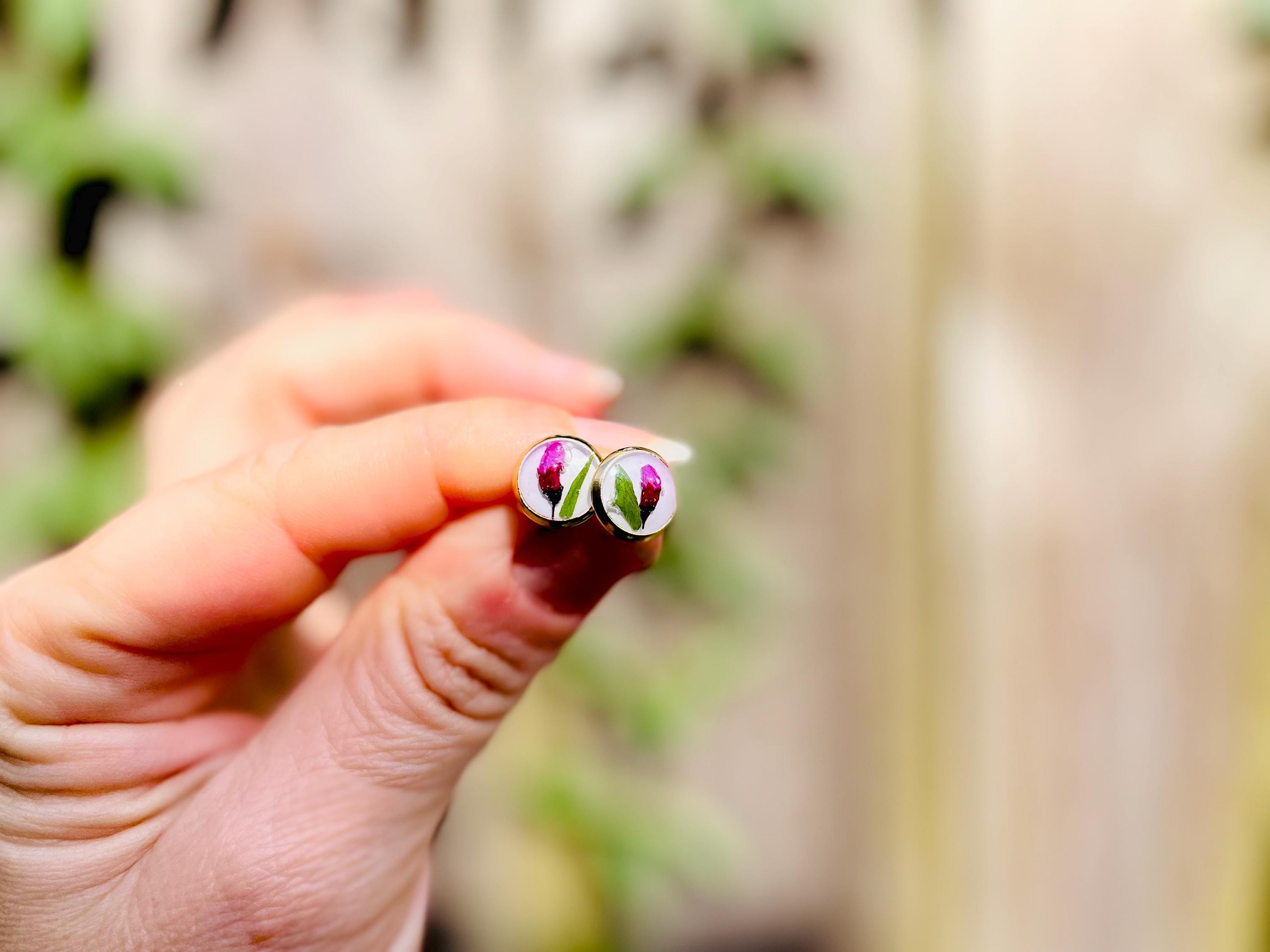 Pink Flower Stud Earrings Gold/Silver: Real Sweat Pea April Birthflower Resin Jewelry Gift Mothers Day