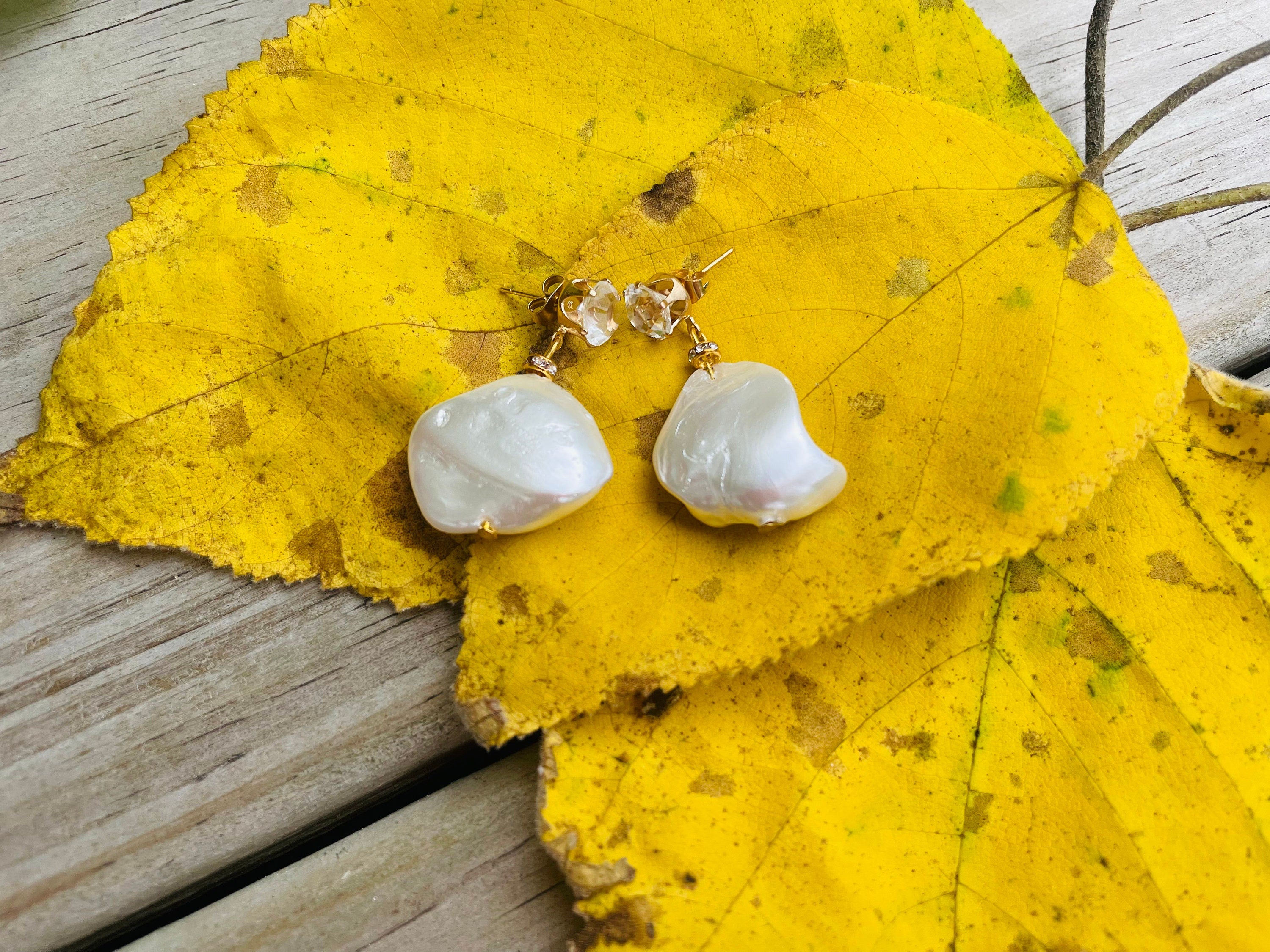 Big pearl bridal earrings, Baroque freshwater Pearl Gold Swarovski crystal earrings, fall weddings earrings, long stud earrings gift for her