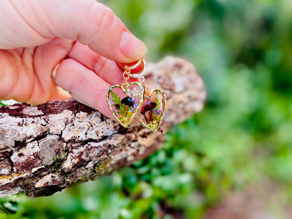 Real Mushroom & Elderberry Wildflower Heart Huggie Hoop Earrings Resin - 14K Gold Dangle Fairy Jewelry Galentine