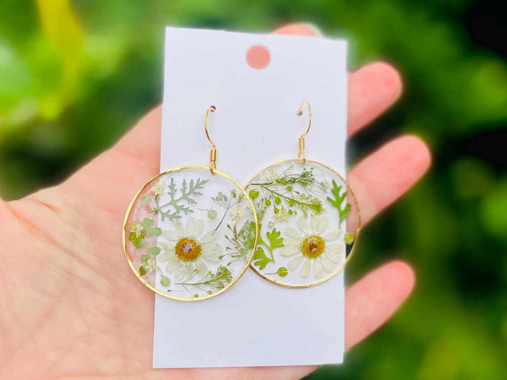 Real Pressed Daisy Earrings: Botanical Garden Jewelry Resin, April Birth Flower