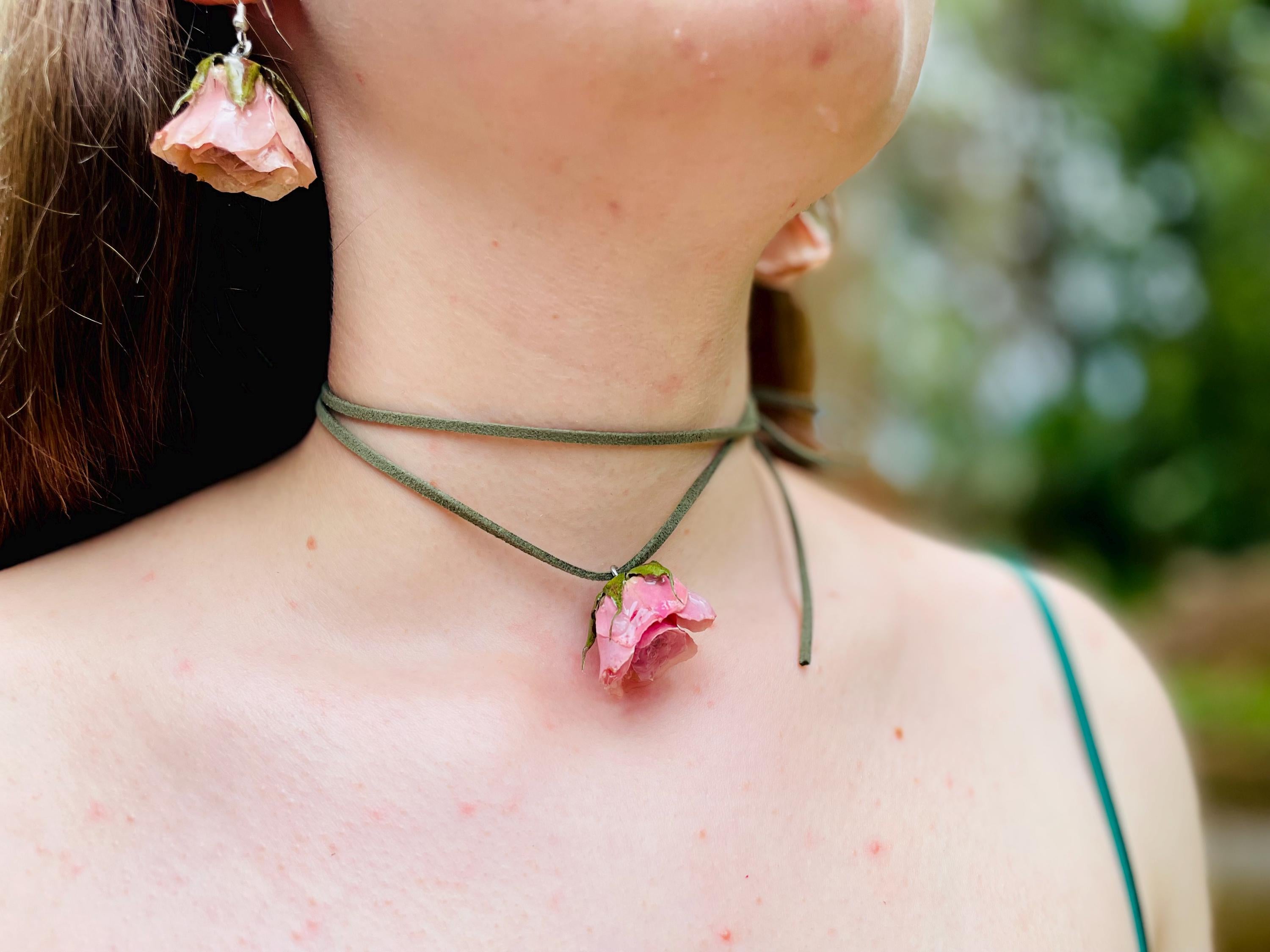 Real Rose Flower Choker - Botanical Floral Necklaces for Bride Whimsical Prom Bridesmaid Jewelry