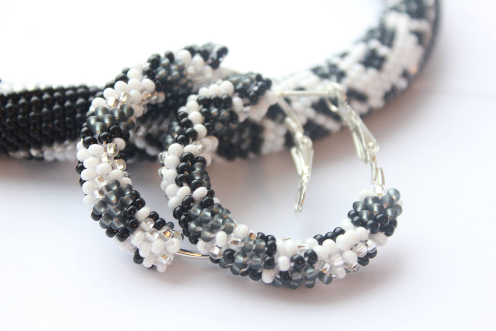 Leopard necklace beaded, monochrome boho bohemian choker, Necklace gift for wife, statement animal print jewelry for women