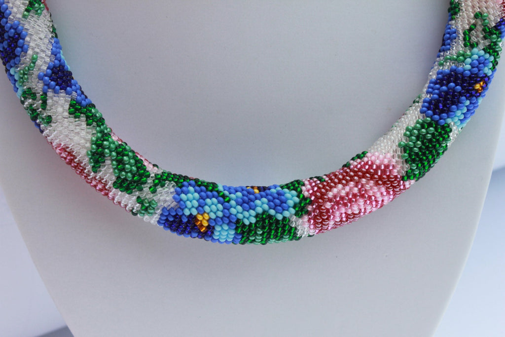 Pink roses necklace~mother of the bride gift~seed bead choker~summer necklace for women~birthday jewelry for her~romantic present for wife~