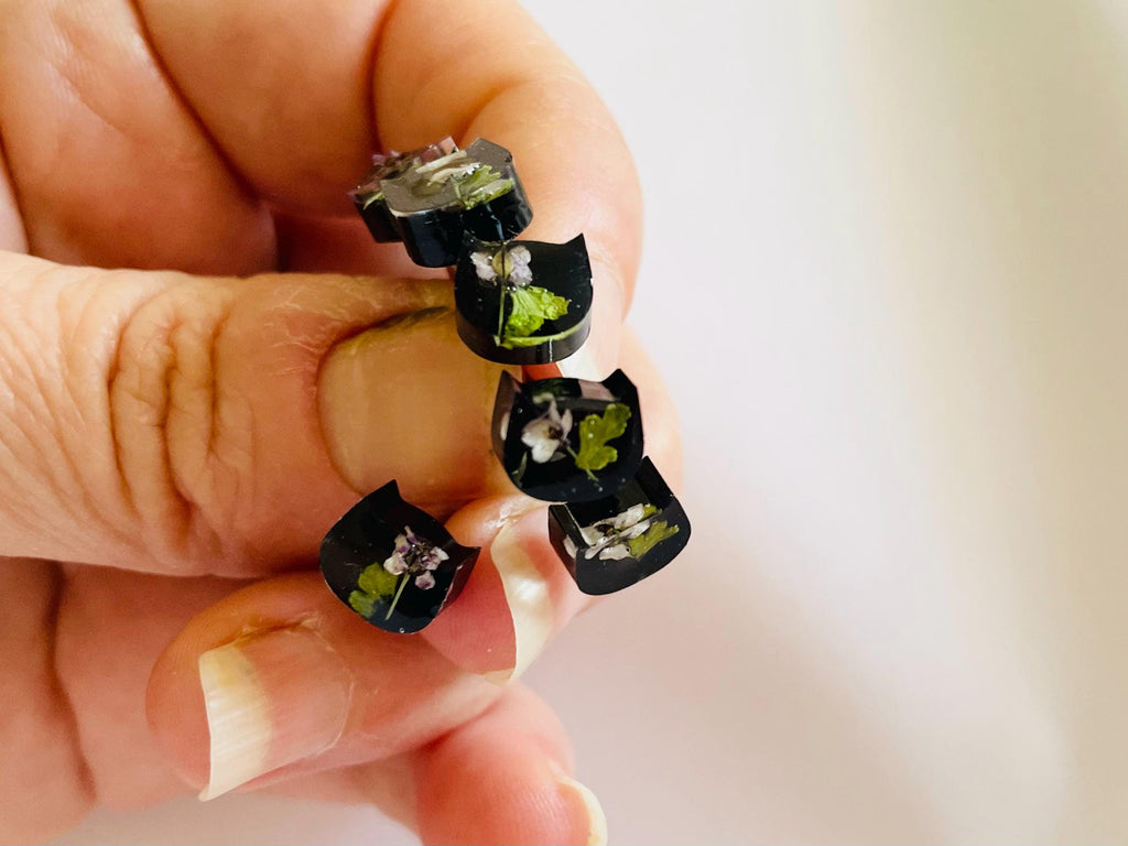 Black Cat Halloween Stud Earrings for Women Men: Dainty Gothic Hypoallergenic Pressed Flower Jewelry