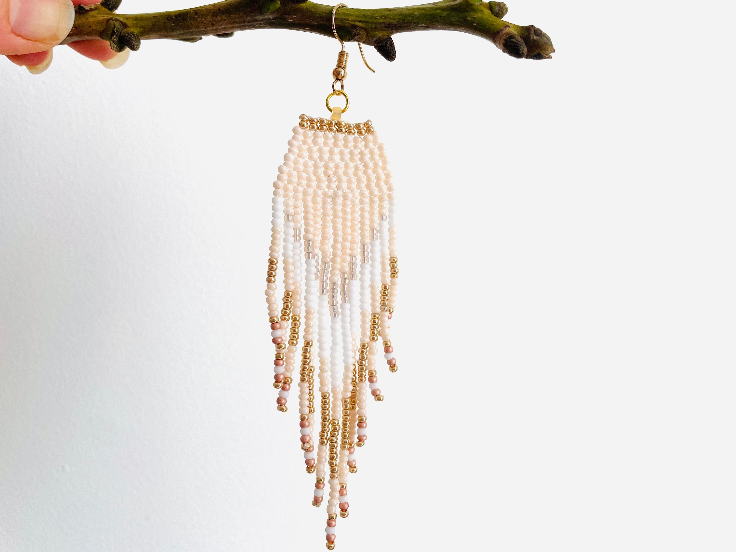 Native American style seed bead earrings beige gold white, native style beaded earrings, modern boho fringe earrings for bride bridesmaids