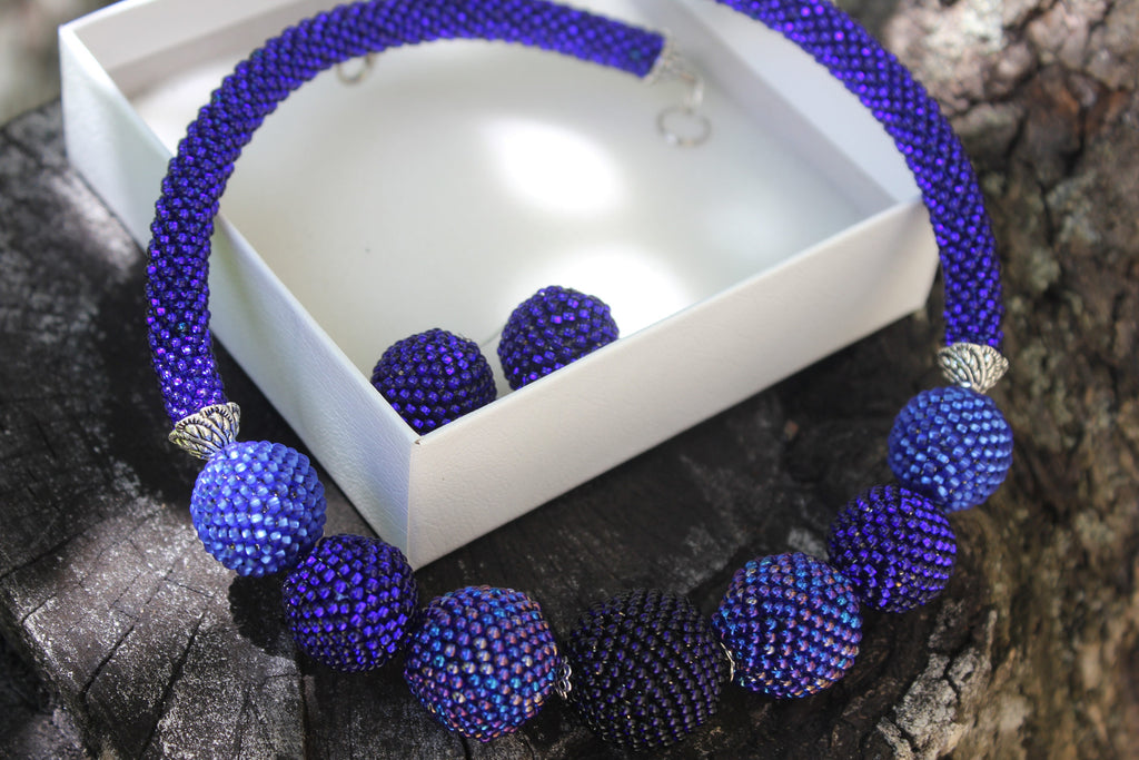 Blue bib choker necklaces for women seed beaded ball bonbon jewelry for her bold statement necklaces, fashion jewellery for women bridesmaid