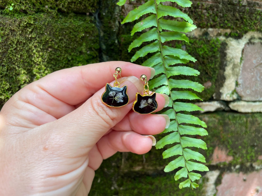 Black Cat Earrings: Gold Gothic Charm with Real White Flowers Birthstone Personalized