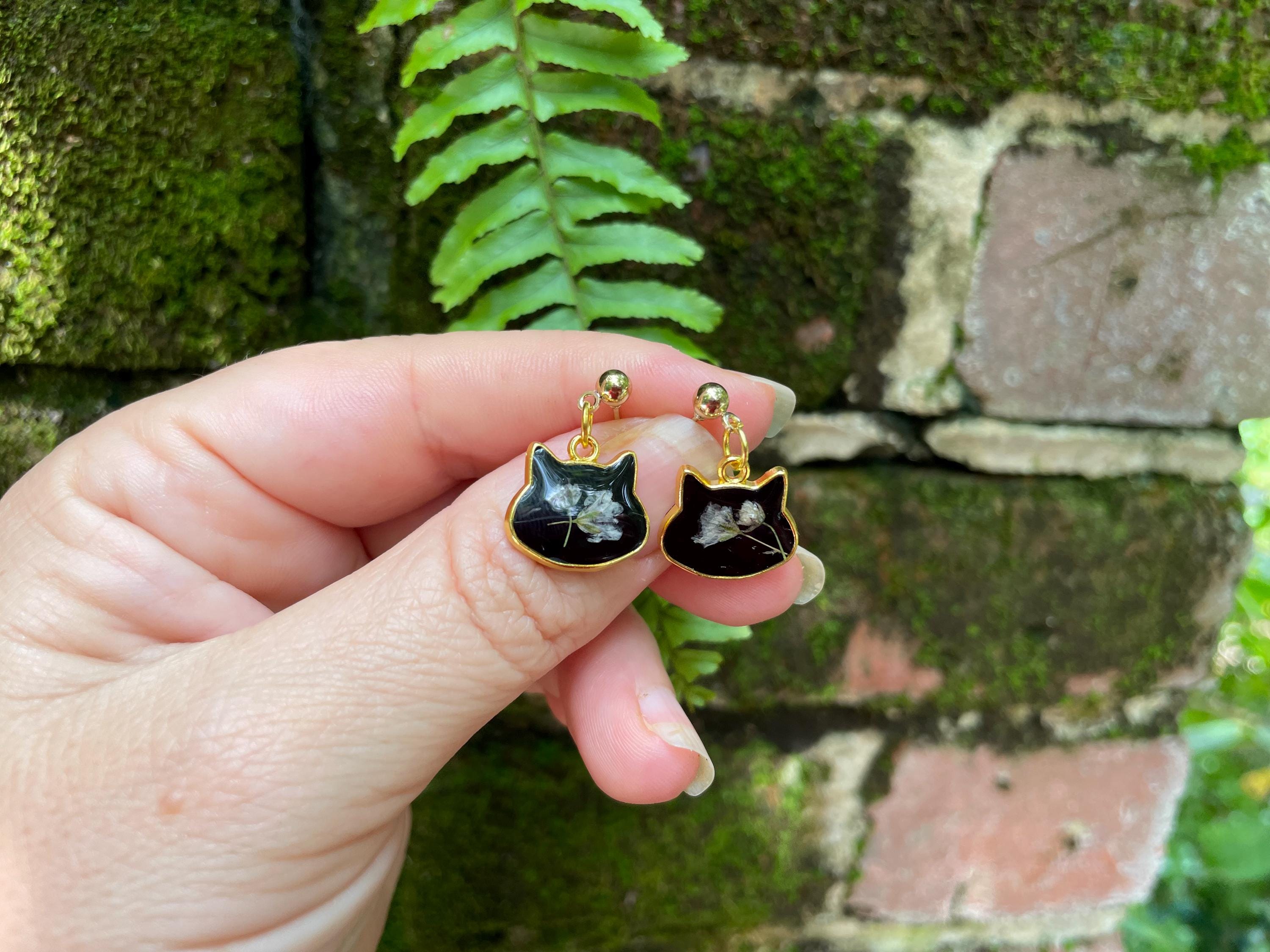 Black Cat Earrings: Gold Gothic Charm with Real White Flowers Birthstone Personalized