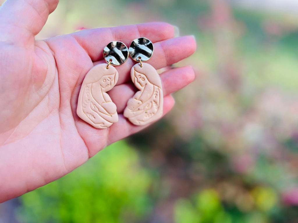 New mom earrings gift mother holding feeding baby beige and gold polymer clay earrings, baby shower gift idea for expecting mom