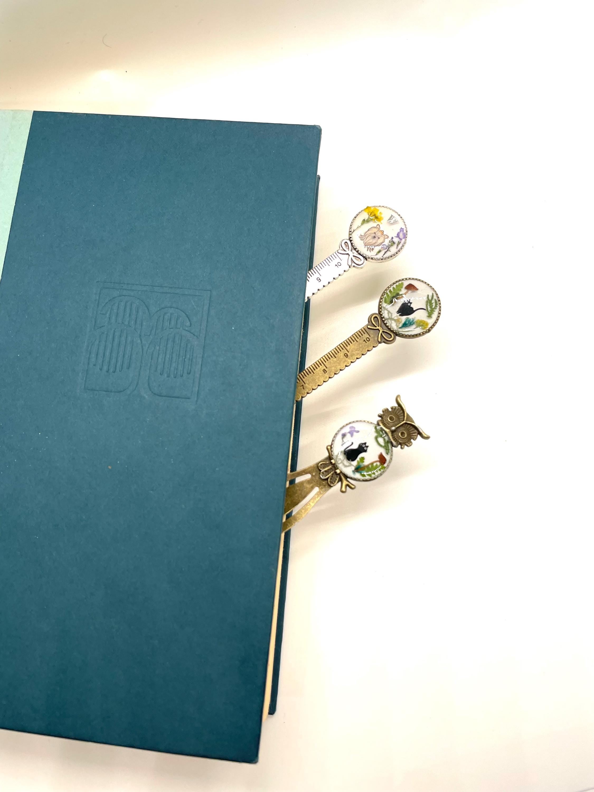 Personalized Cat Dog Bookmark with Real Mushrooms & Flowers | Custom Metal Initial Book Lover Gift
