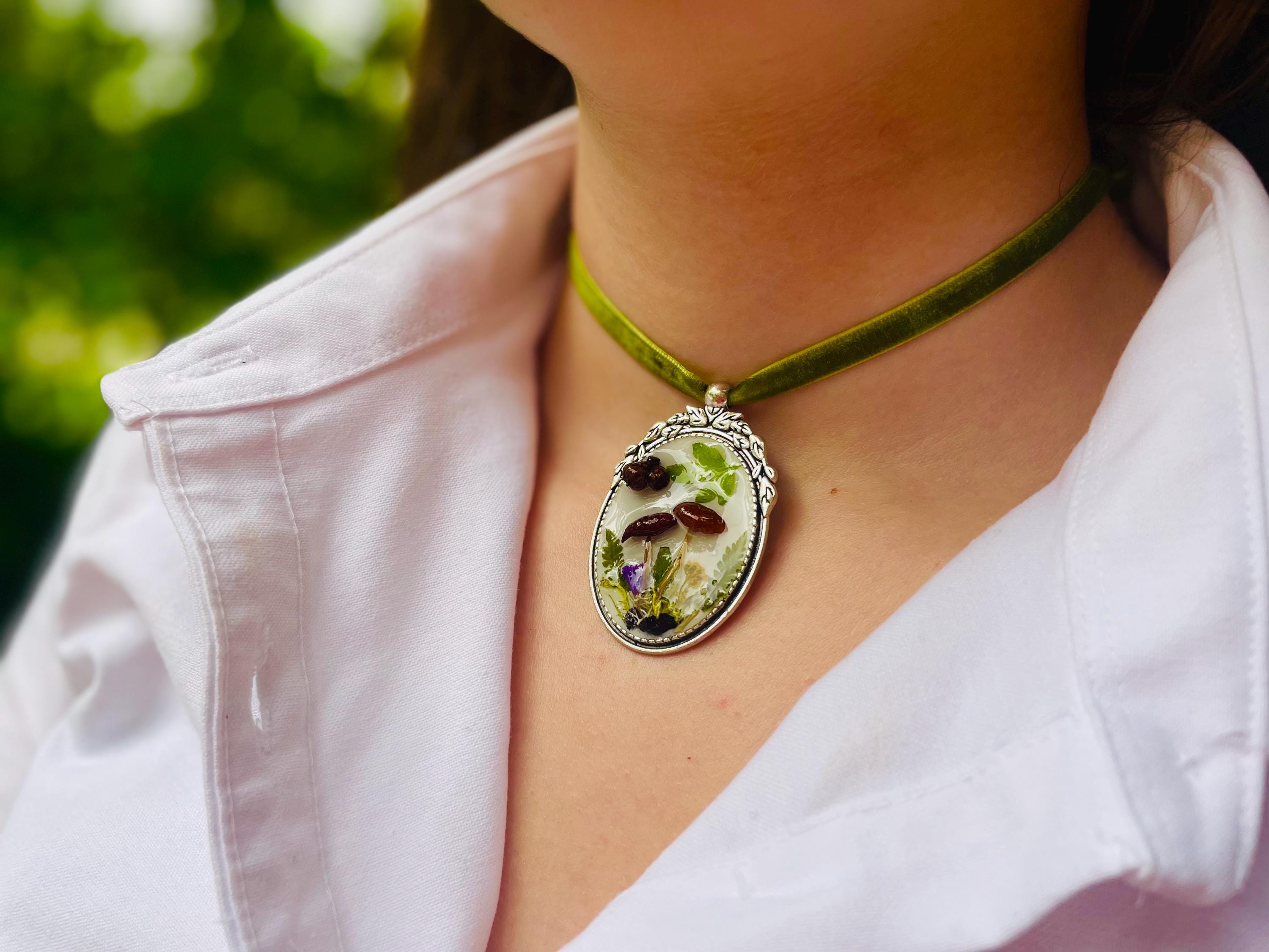 Green Velvet Choker Real Mushroom Flower Acorn Nature Necklace Boho Woodland Wedding Cameo Necklace Moss Green Green Academia Whimsical gift