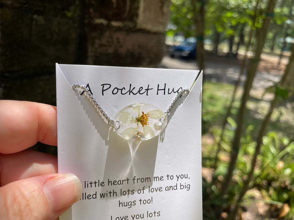 Personalized Birthstone Daisy Flower Bracelet: Handmade Wedding Jewelry