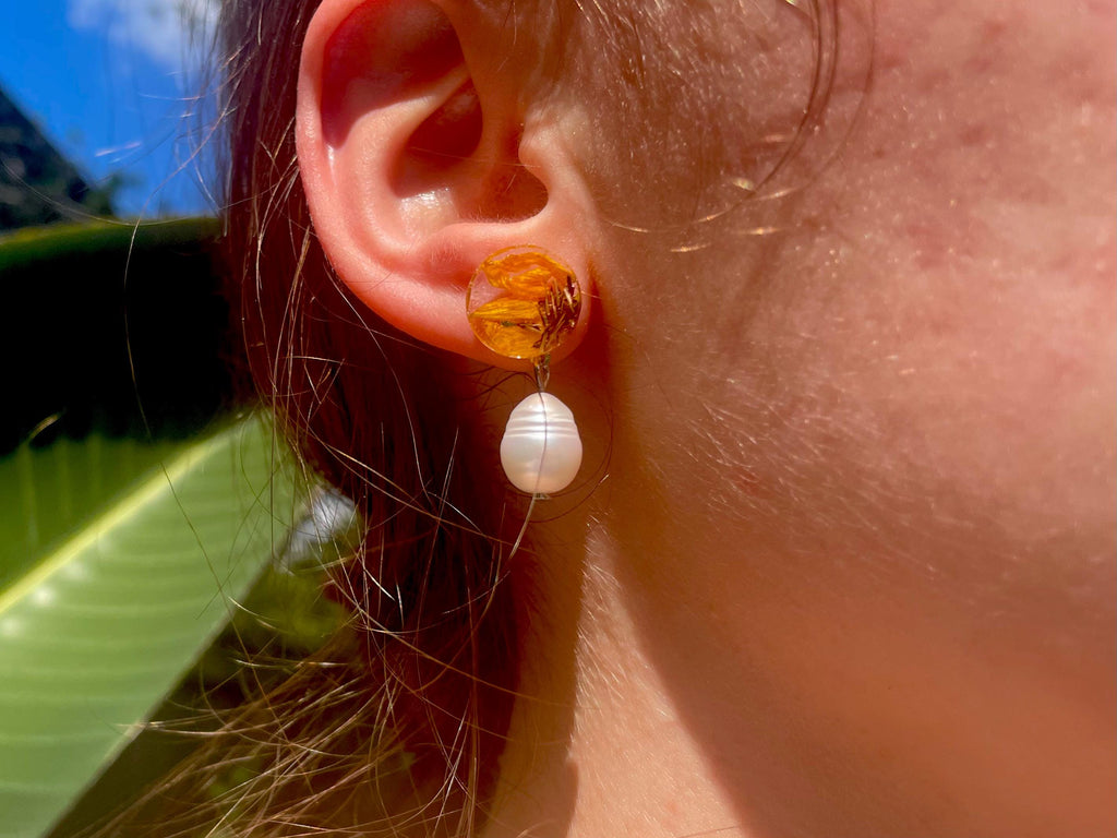 Baroque Pearl Sunflower Earrings Stud: August and July Birth Flower Jewelry