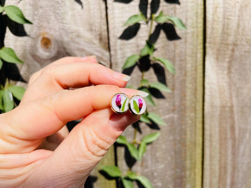 Pink Flower Stud Earrings Gold/Silver: Real Sweat Pea April Birthflower Resin Jewelry Gift Mothers Day