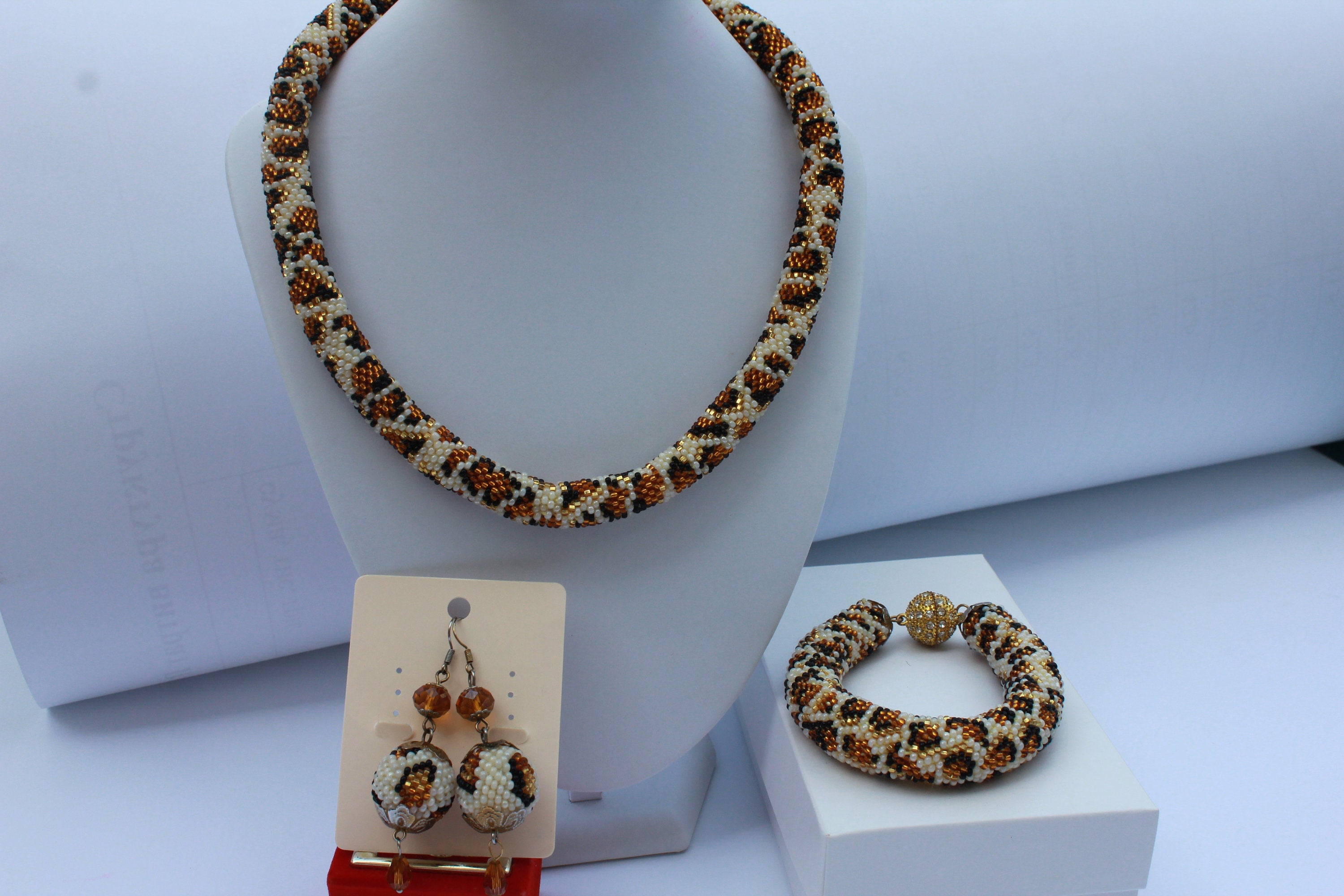 Leopard Necklace, animals jewelry, Bead crochet Necklace, leopard jewelry set, ethnic necklace, women choker collar,  handmade gifts for mom