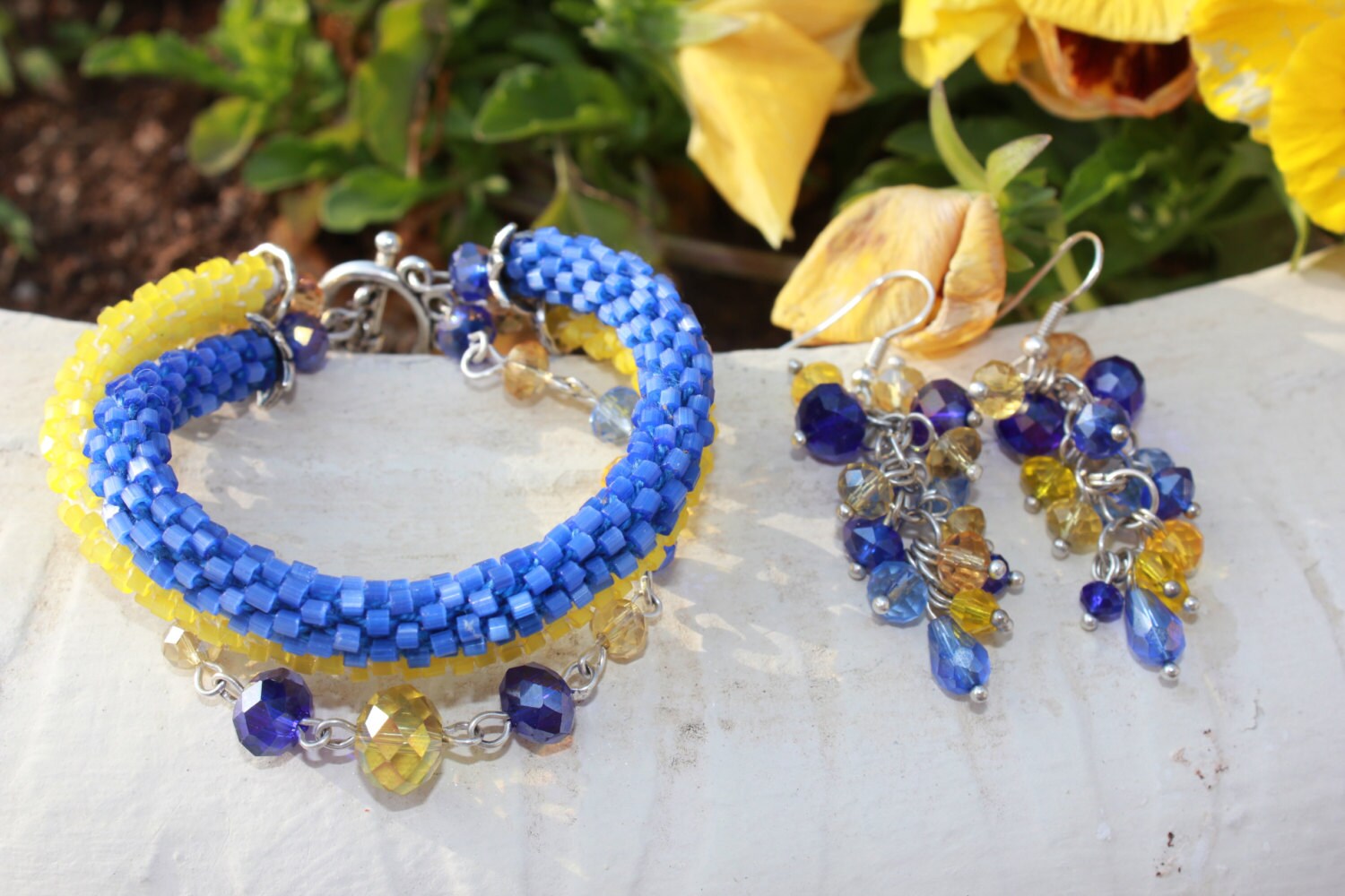 Mothers Day gift for grandma, Blue and yellow Ukraine flag bracelet, Ukraine earrings, Seed Bead jewelry, Ukrainian bracelet, Ukraine seller