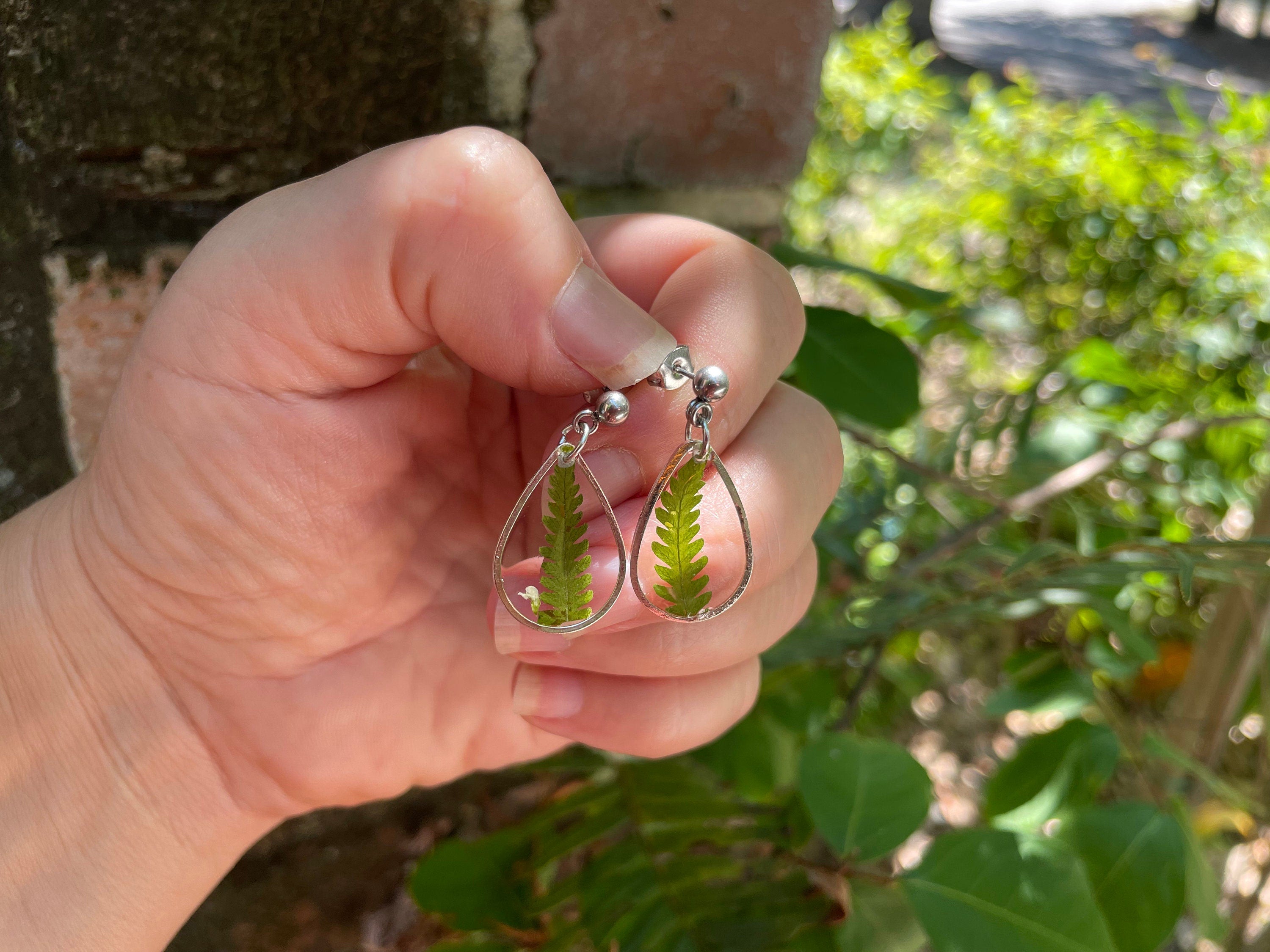 Teardrop Fern Resin Earrings: Nature Inspired Dangle Jewelry