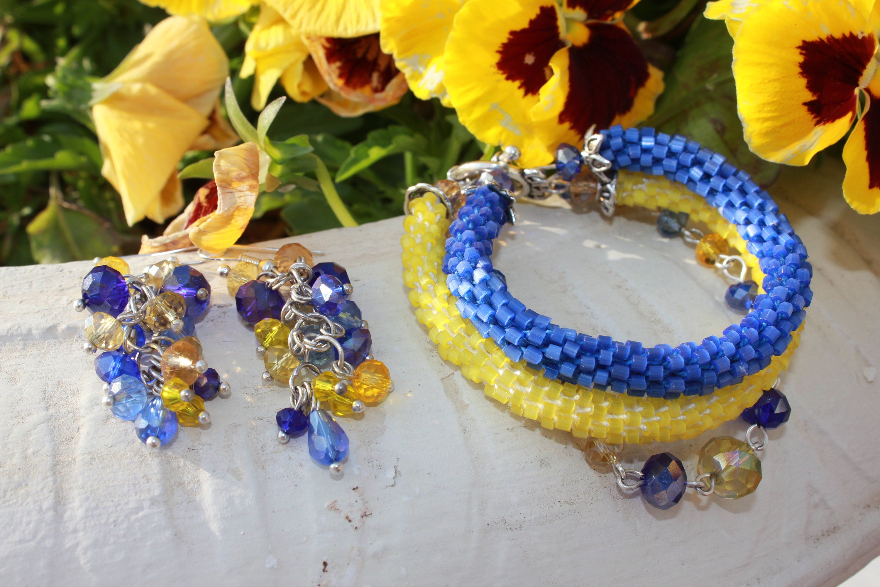 Mothers Day gift for grandma, Blue and yellow Ukraine flag bracelet, Ukraine earrings, Seed Bead jewelry, Ukrainian bracelet, Ukraine seller