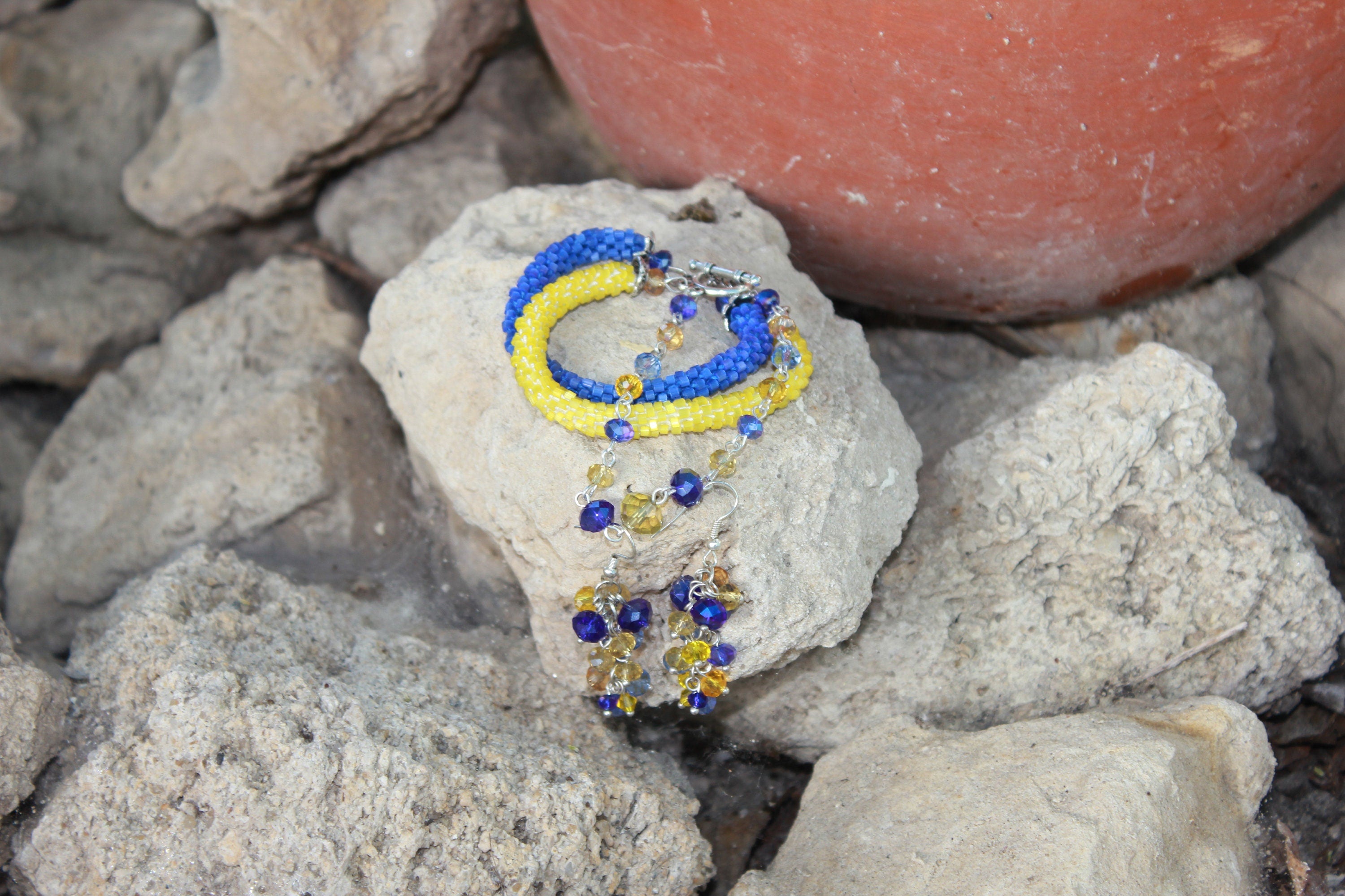 Mothers Day gift for grandma, Blue and yellow Ukraine flag bracelet, Ukraine earrings, Seed Bead jewelry, Ukrainian bracelet, Ukraine seller