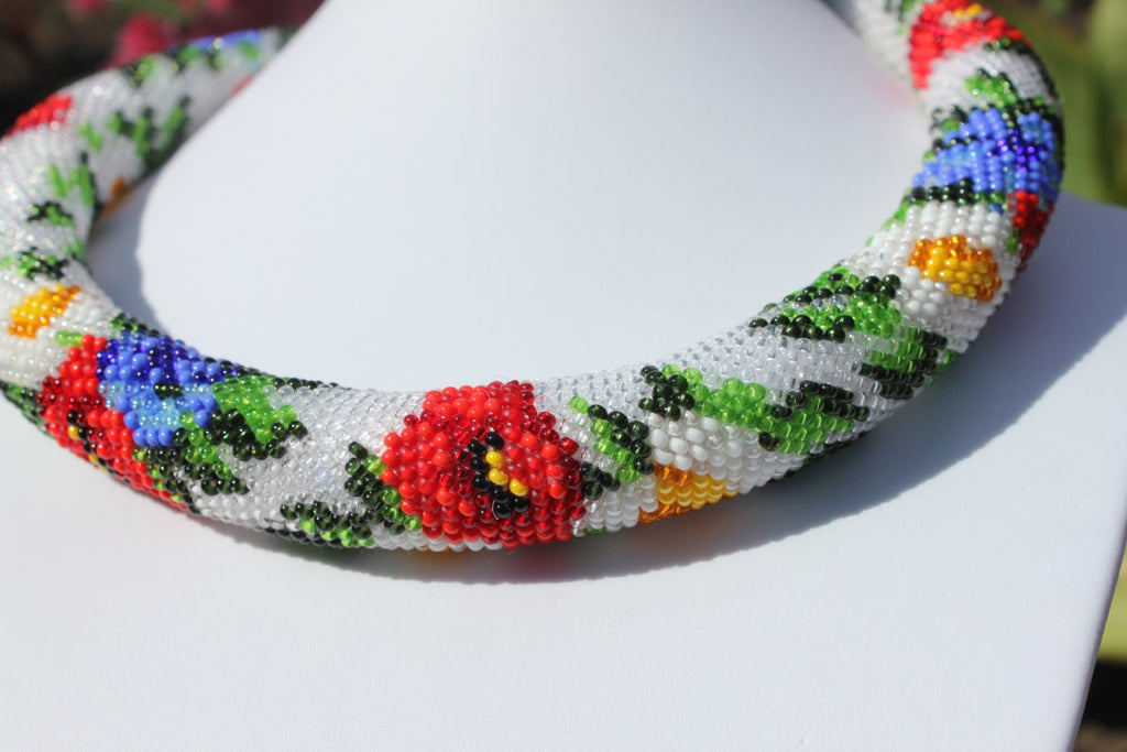 Flower Necklace~bead rope choker~crochet necklace with beads~daisy necklace~Ukrainian necklace~floral jewelry bridal~red poppy flowers mom