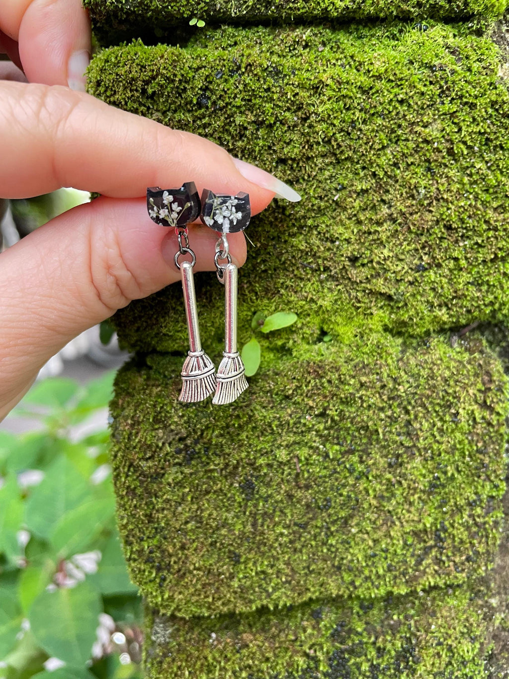 Antique Silver Witch Broom and Resin Black Cat Halloween Stud Earrings with Pressed Flowers
