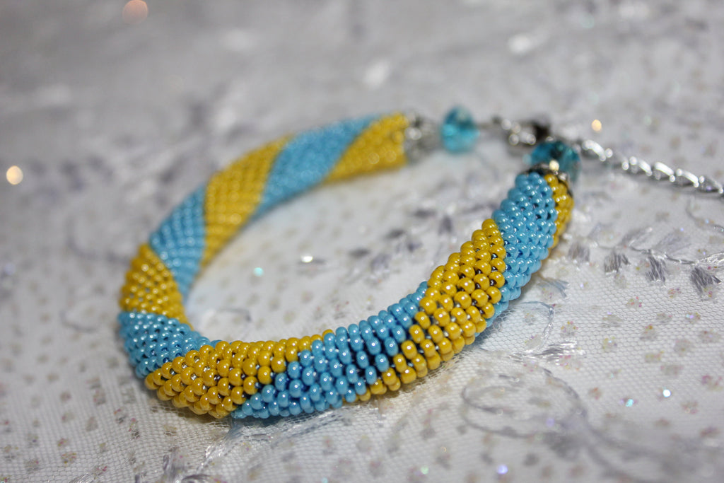 Stand with Ukraine bracelet Blue and yellow Ukraine flag bracelet Seed Bead bracelet Ukrainian bracelet Ukraine Jewelry Ukraine gift Ukraine
