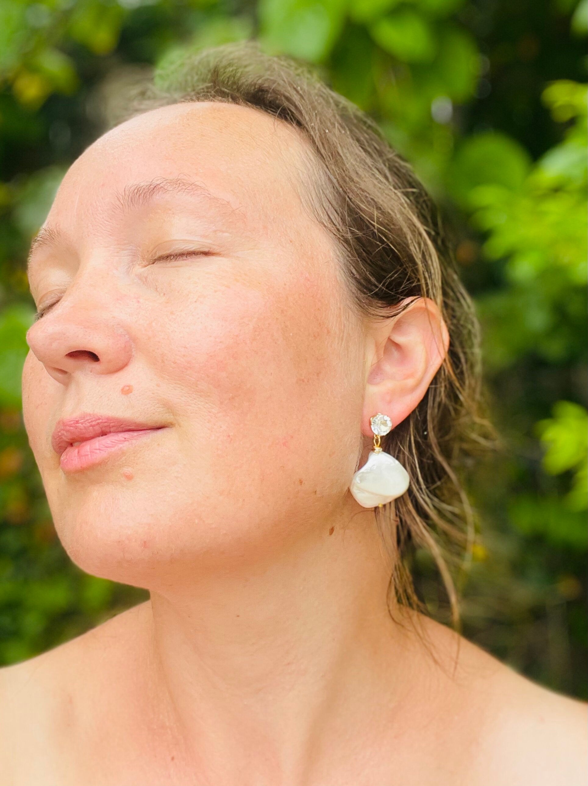 Big pearl bridal earrings, Baroque freshwater Pearl Gold Swarovski crystal earrings, fall weddings earrings, long stud earrings gift for her