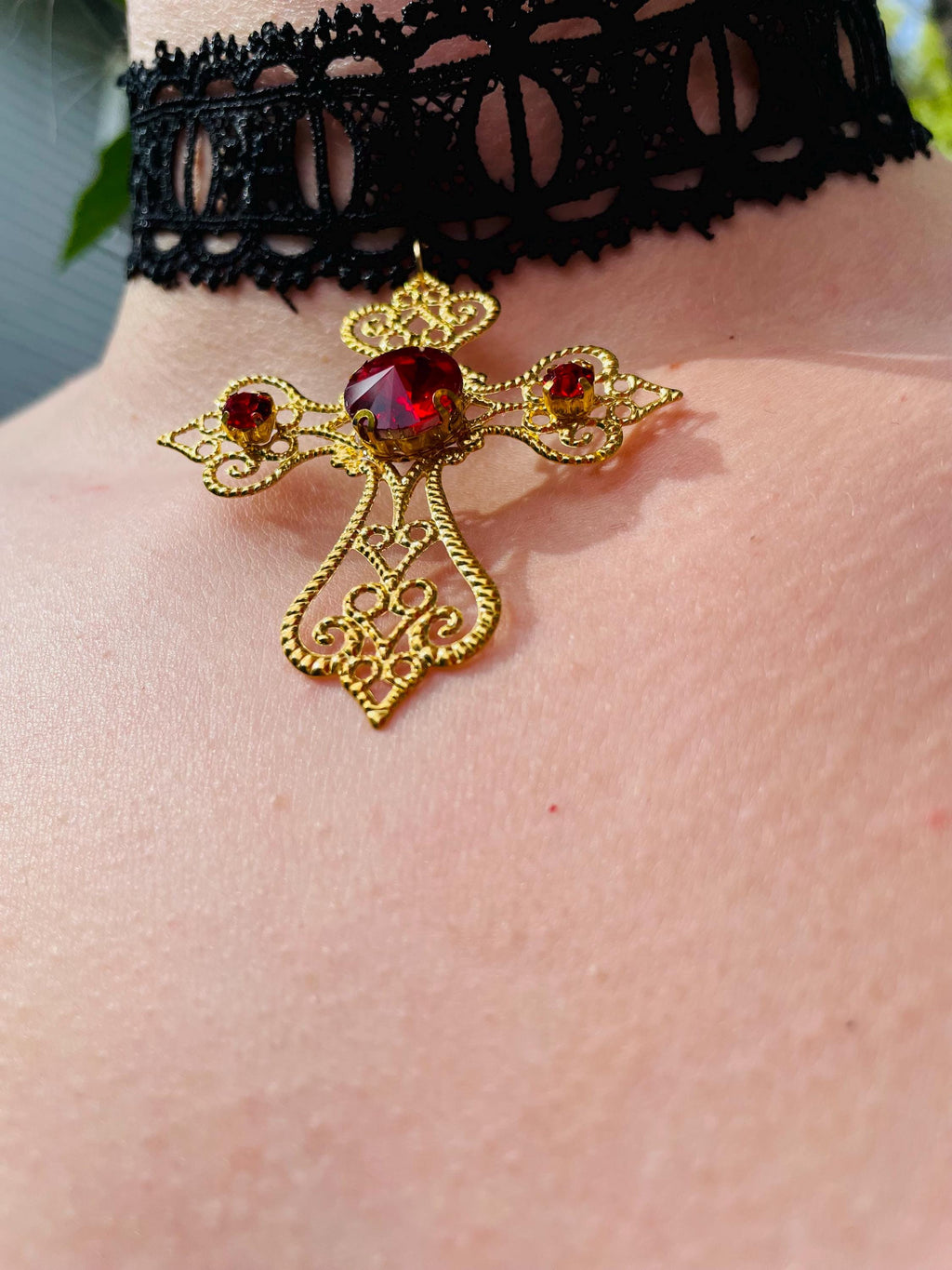 Gothic Red Crystal Collar Choker: Vintage Vampire Black Lace Necklace with Filigree Cross Pendant