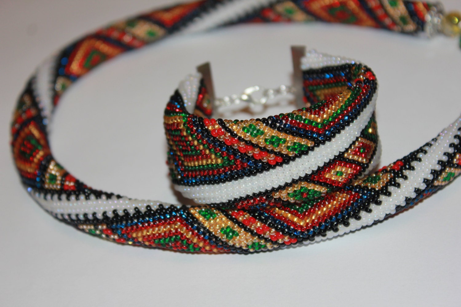 native americans indian jewelry bracelets, Mother Daughter matching Bracelets, Geometric Bead crochet bracelets, multicolor bracelet