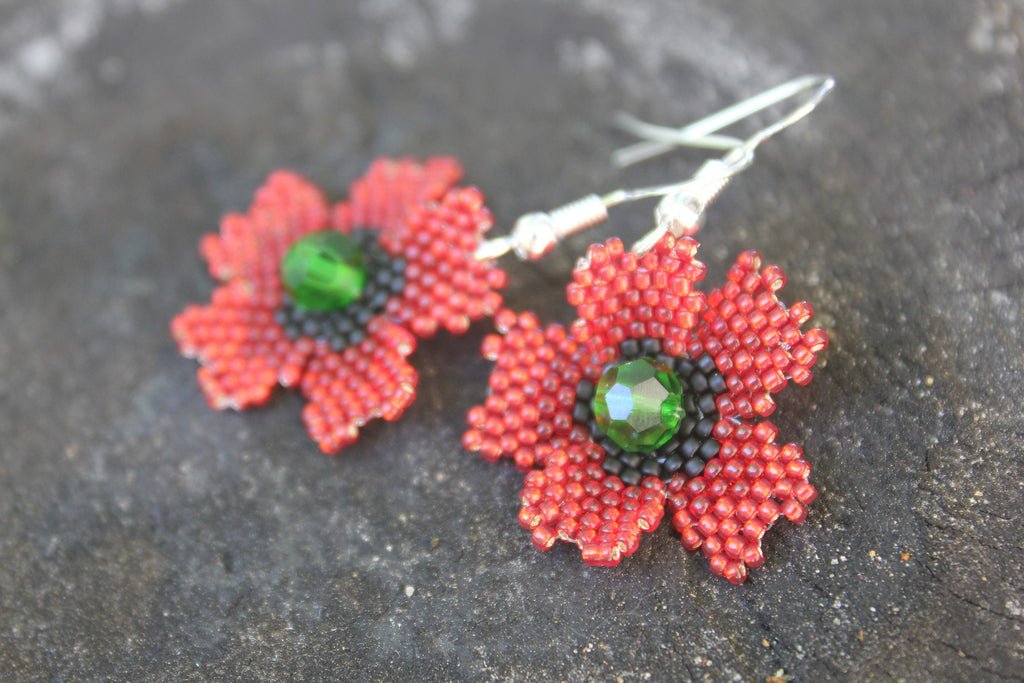 Red poppy earrings, Red Flower Earrings, Red Dangling Earrings, Beaded Flower Earrings, handmade Drop Earrings, modern beadwork jewelry mom