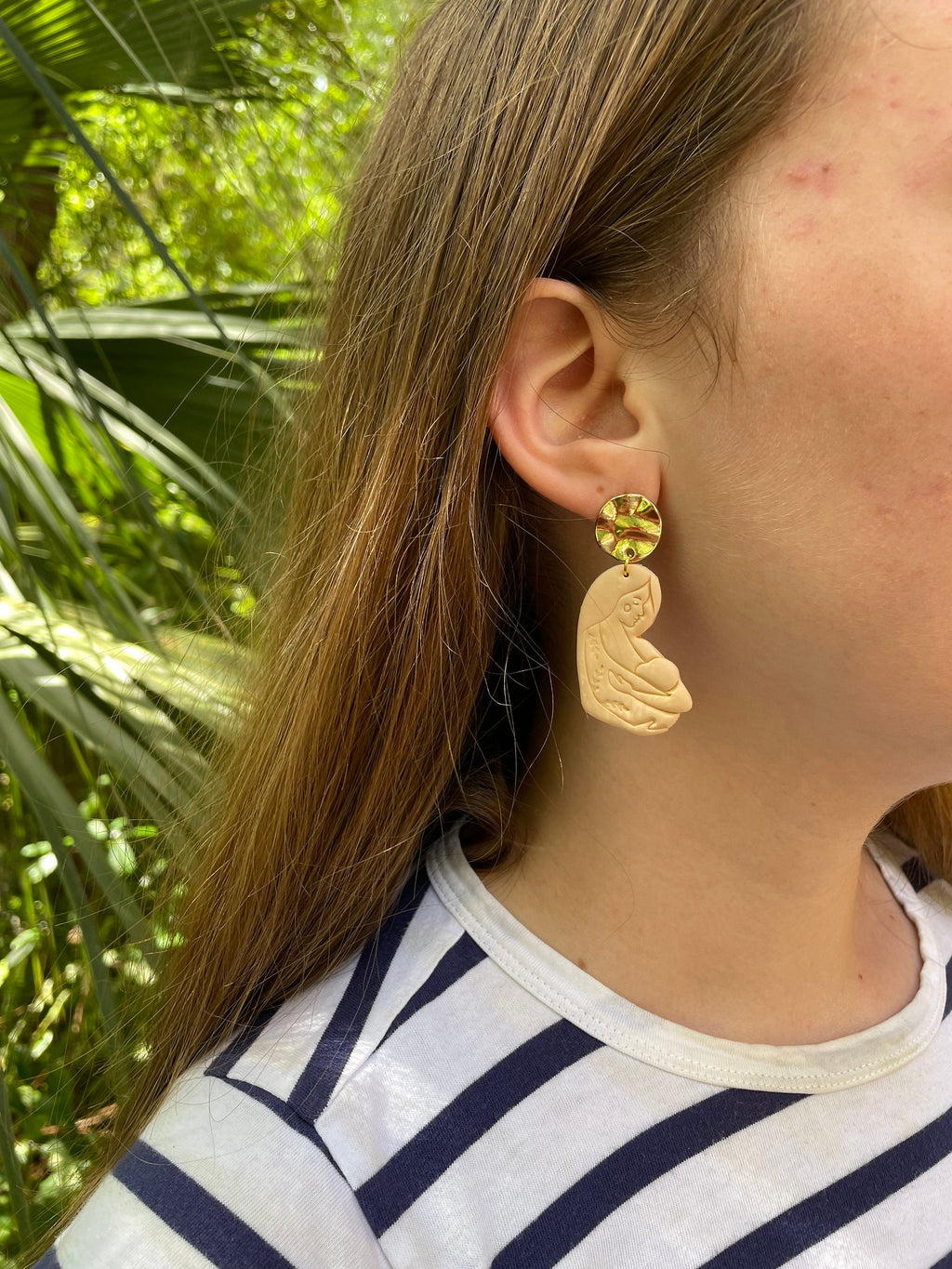 New mom earrings gift mother holding feeding baby beige and gold polymer clay earrings, baby shower gift idea for expecting mom