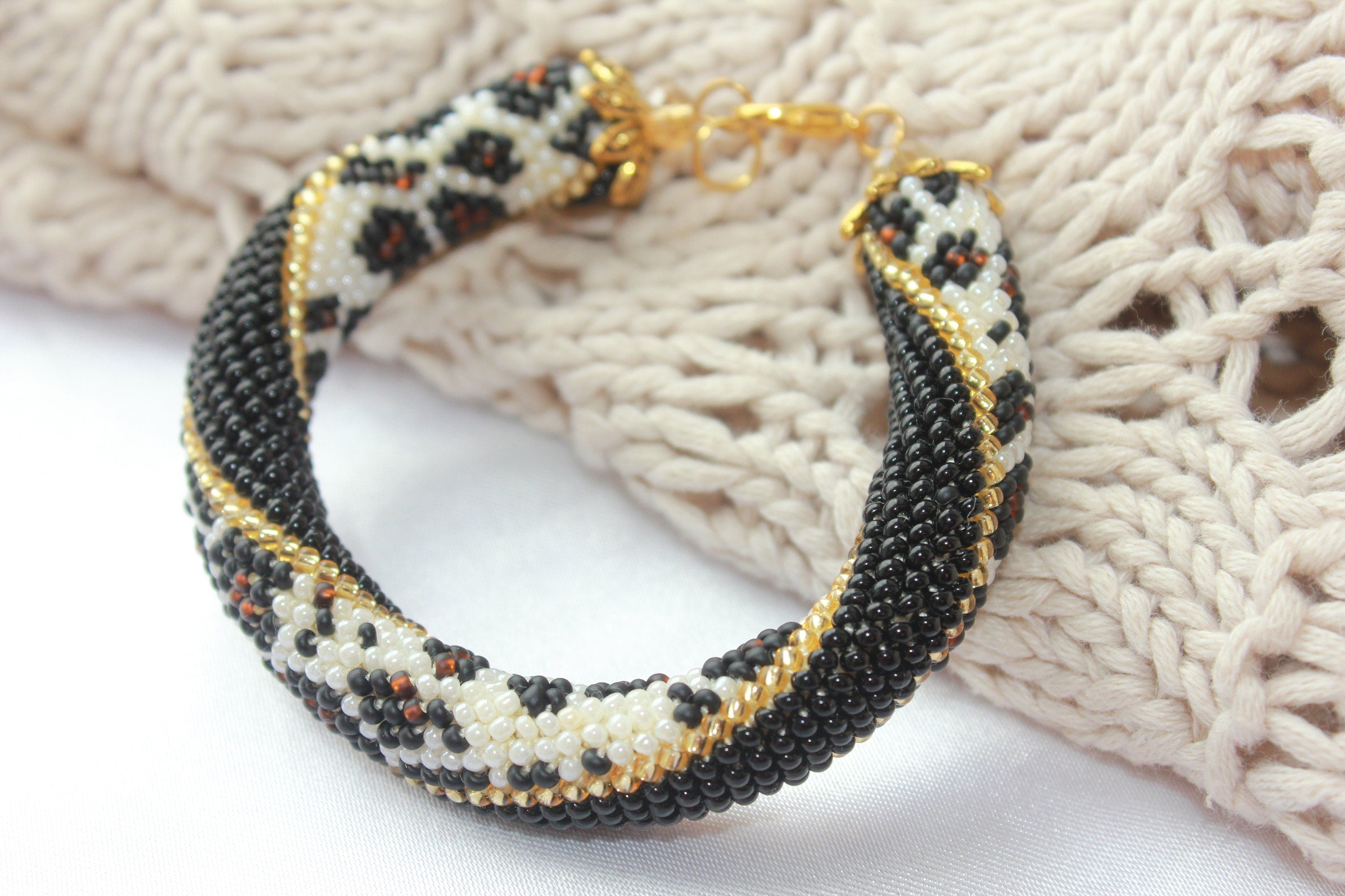 PDF Pattern Bracelet Tutorial Halloween, Leopard Bead crochet rope, seed bead pattern, Jewelry patterns, diy bracelet crochet with beads