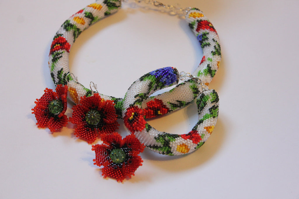 Flower Necklace~bead rope choker~crochet necklace with beads~daisy necklace~Ukrainian necklace~floral jewelry bridal~red poppy flowers mom