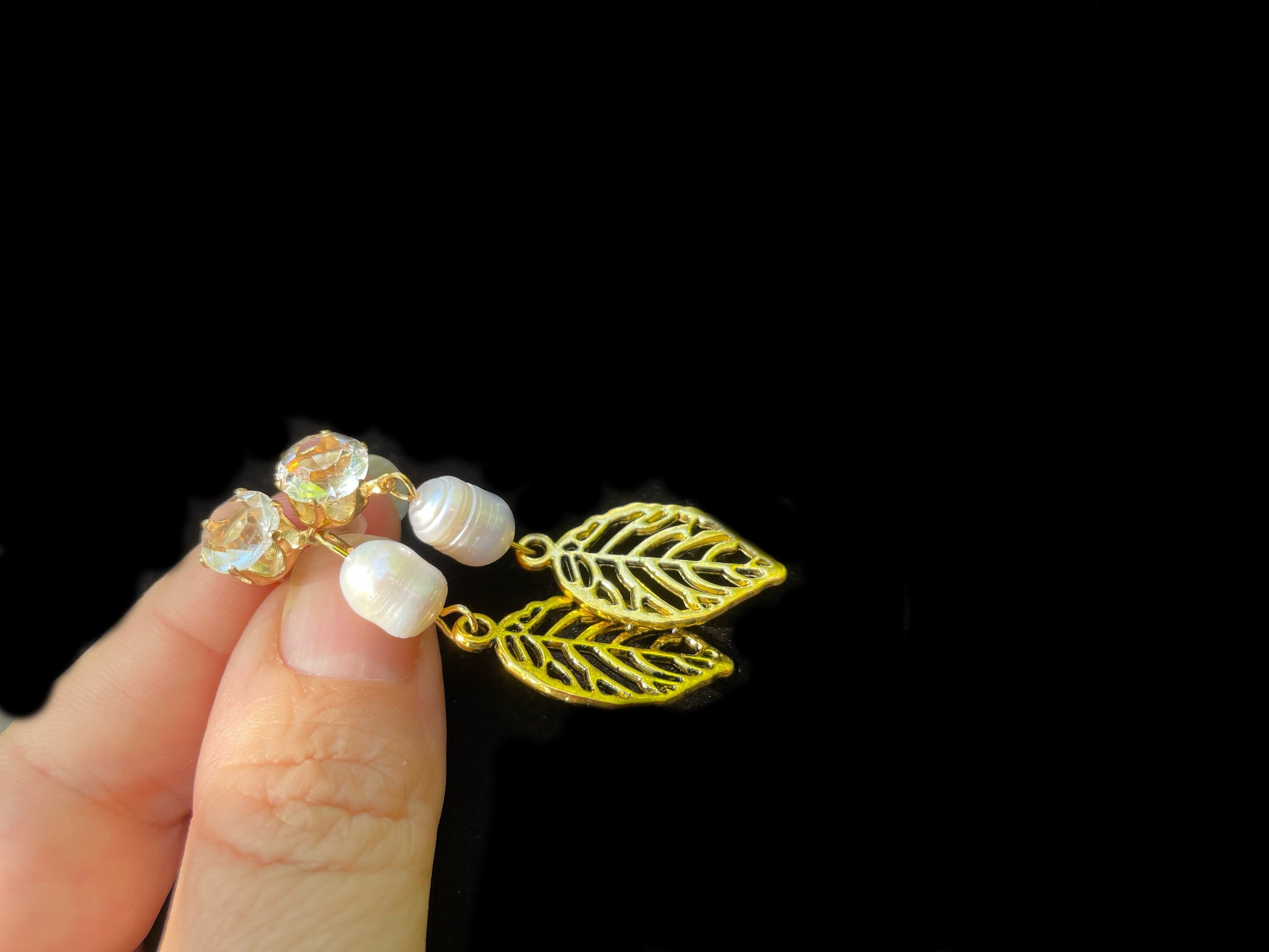 Gold leaf earrings, Long bridal earrings, baroque pearl earrings, rhinestone stud earrings drop, Wedding Jewelry, Bridesmaid Gifts earrings