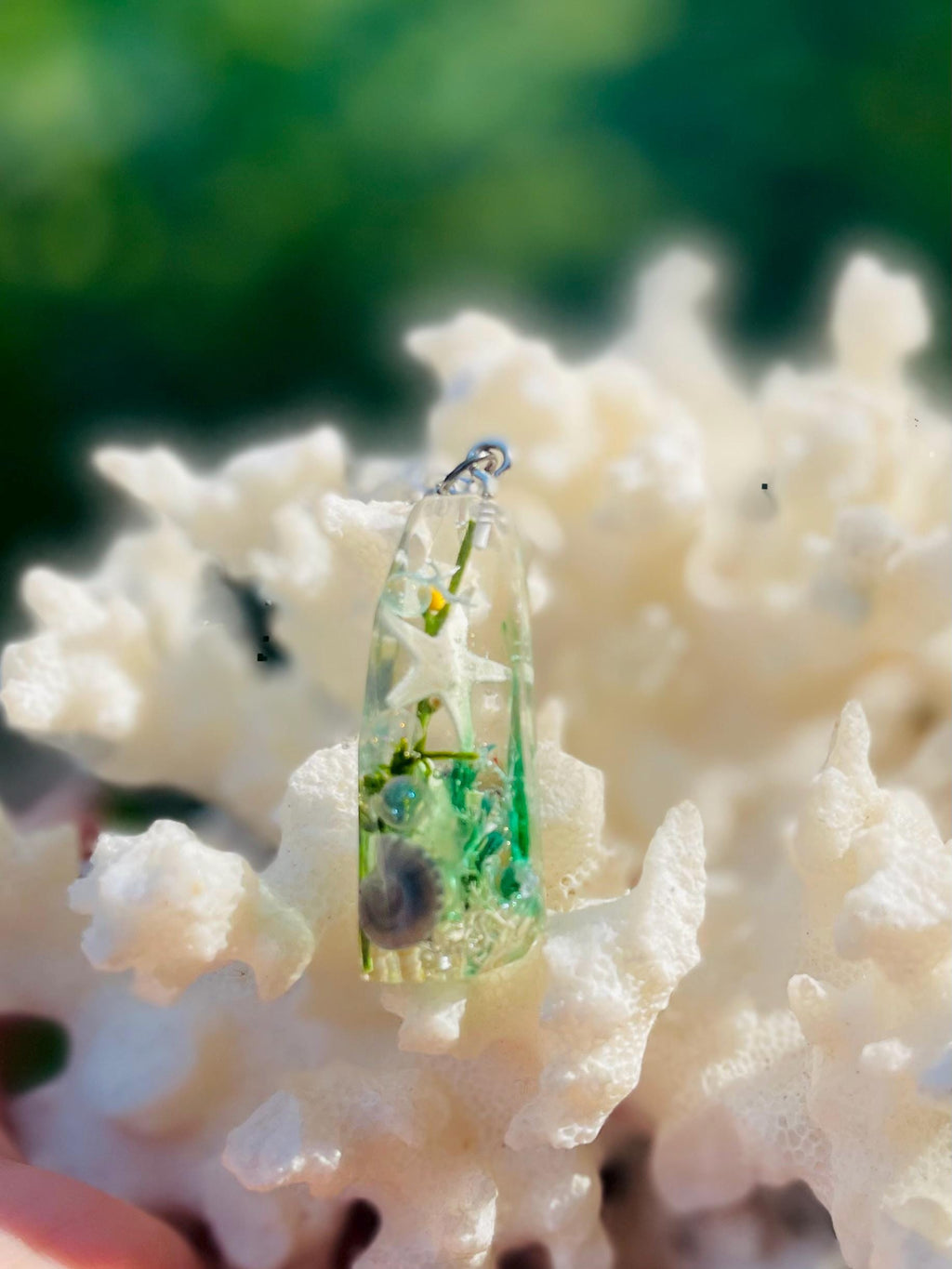Handmade Resin Sea Star Necklace: Beach Wedding Jewelry for Men/Women