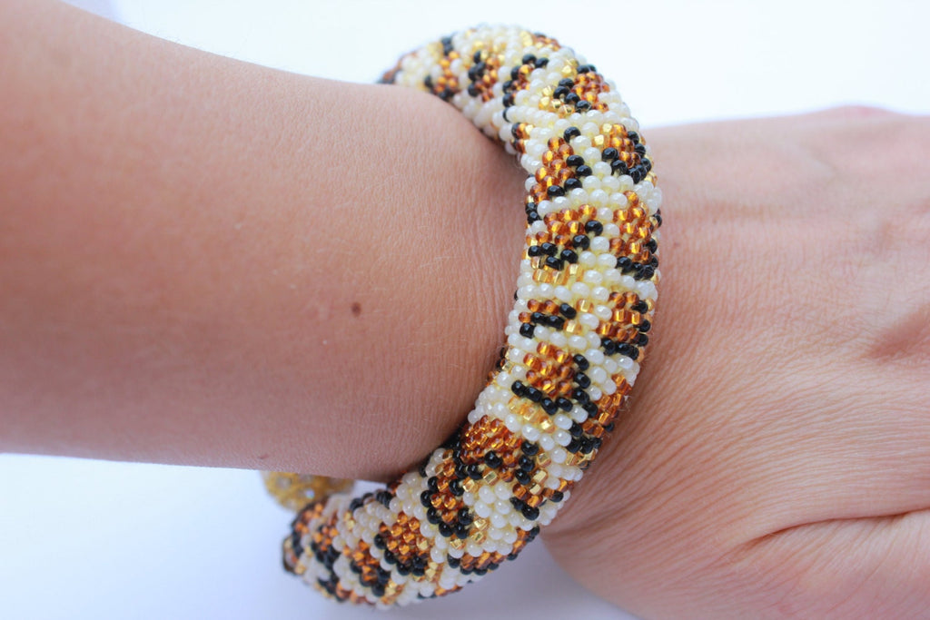 Leopard Necklace, animals jewelry, Bead crochet Necklace, leopard jewelry set, ethnic necklace, women choker collar,  handmade gifts for mom