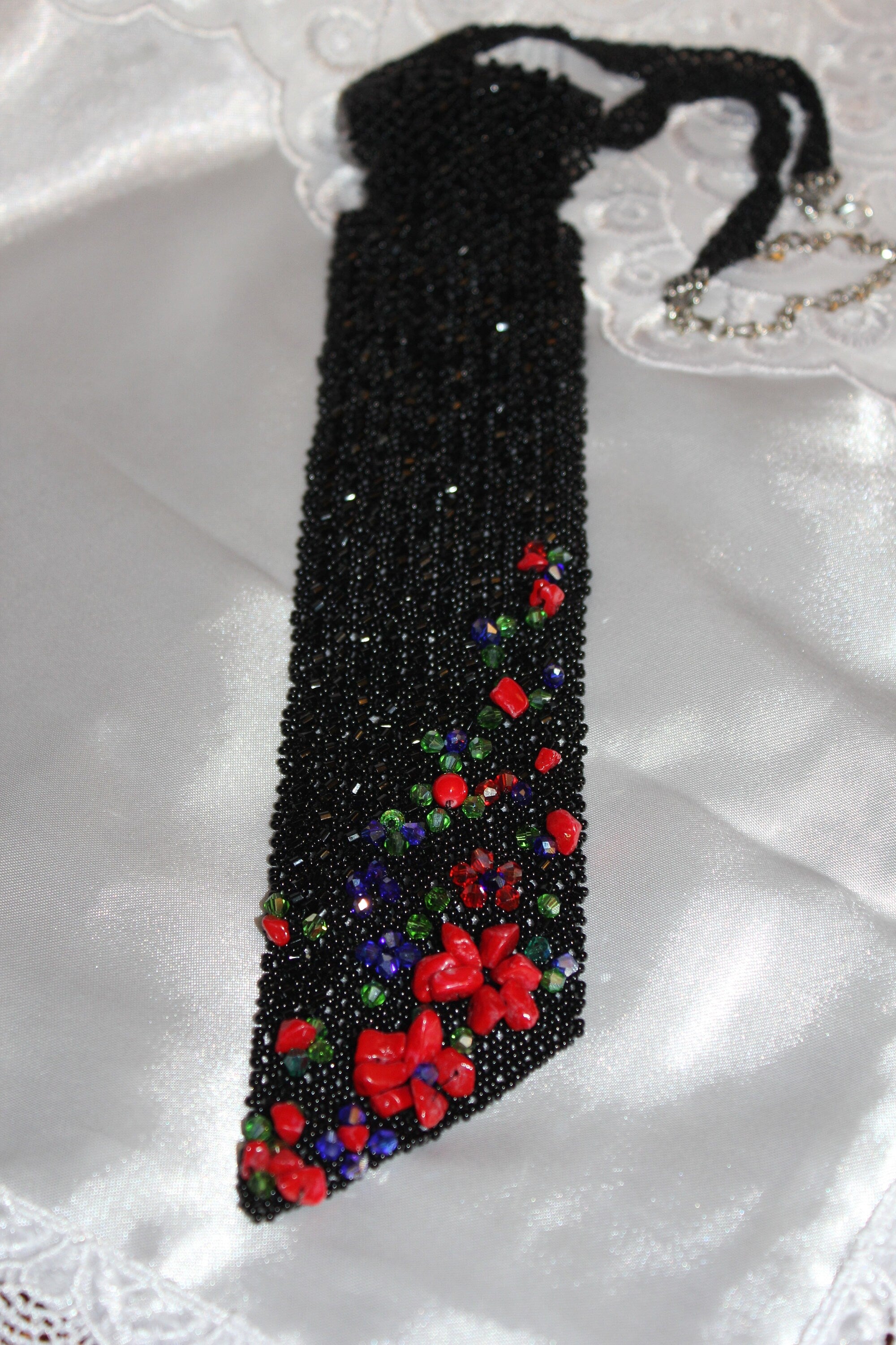 Office Style Necklace for Women, beaded tie, Office Fashion Necklace, Lady Boss Gift, Black Tie Necklace, Seed Bead Tie, women tie unique