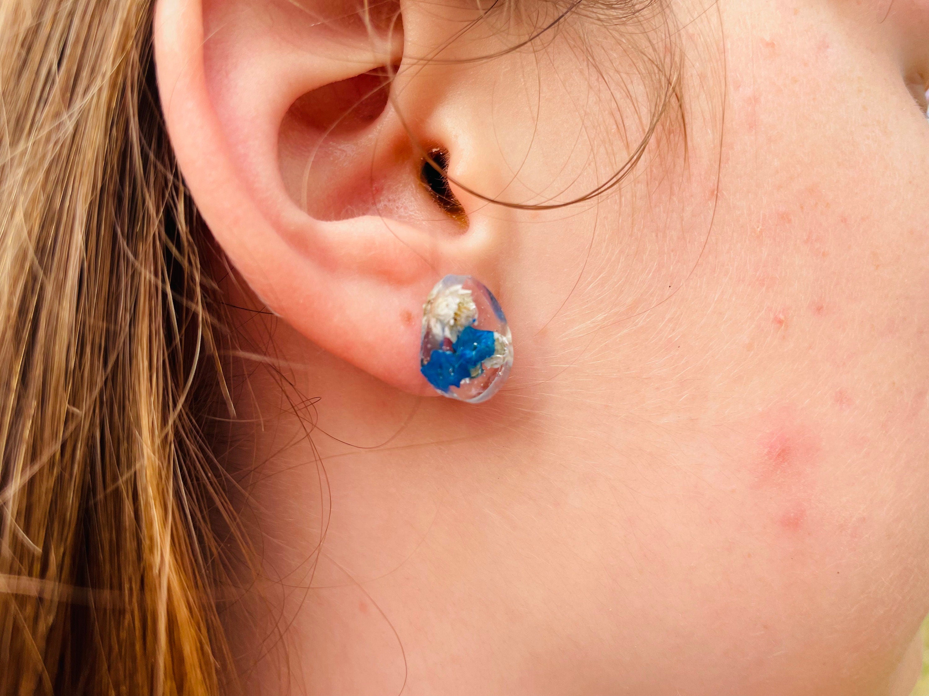 minimalist  earrings wedding, Dainty teardrop blue white flower resin studs and necklace jewelry set, unique handmade jewelry gift for mom