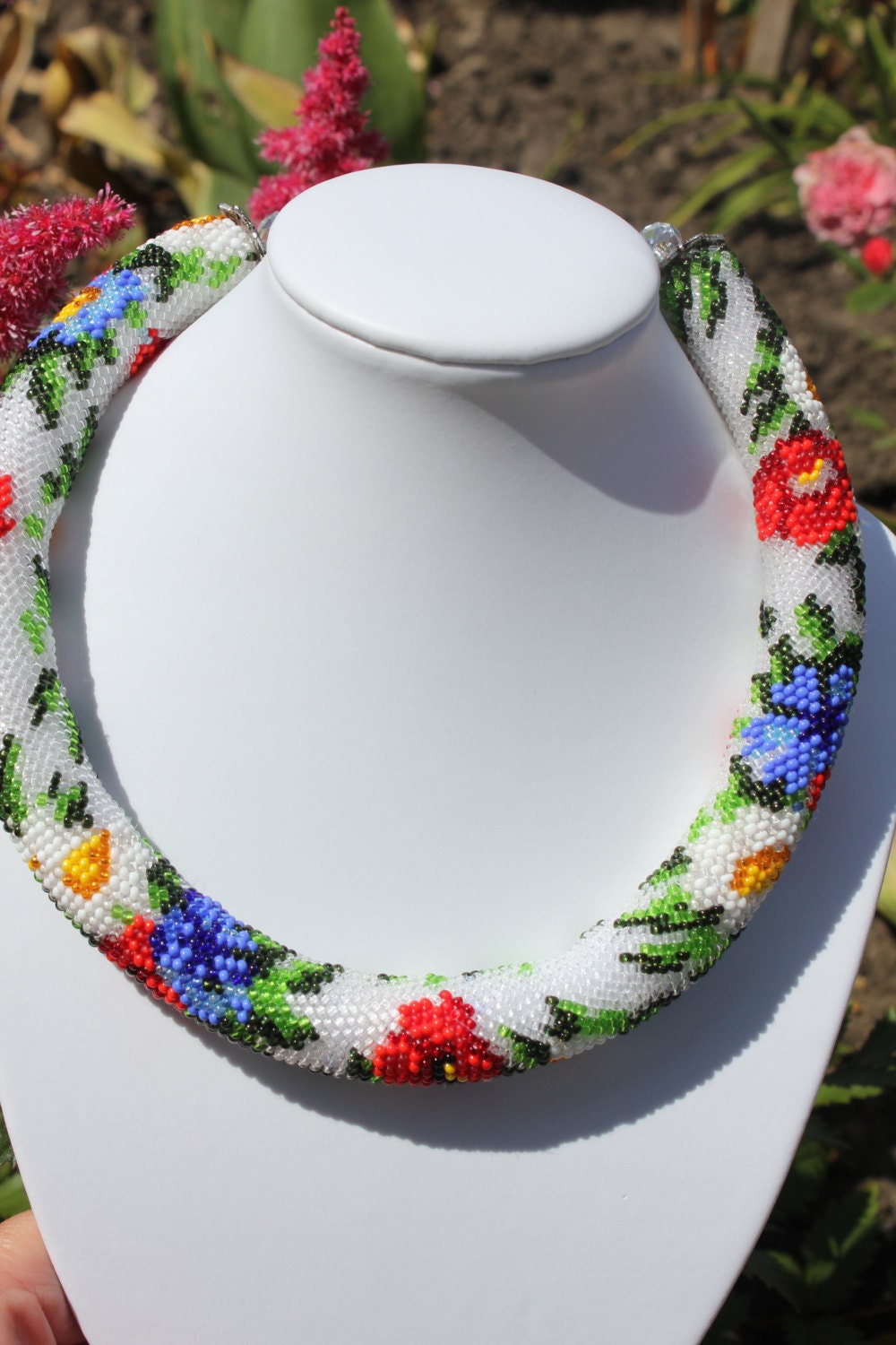 Flower Necklace~bead rope choker~crochet necklace with beads~daisy necklace~Ukrainian necklace~floral jewelry bridal~red poppy flowers mom