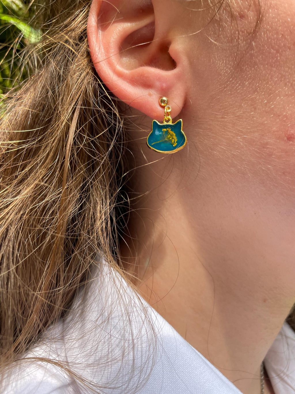 Iridescent Cat Head Earrings: Gold Boho Freshwater Pearl Dangles