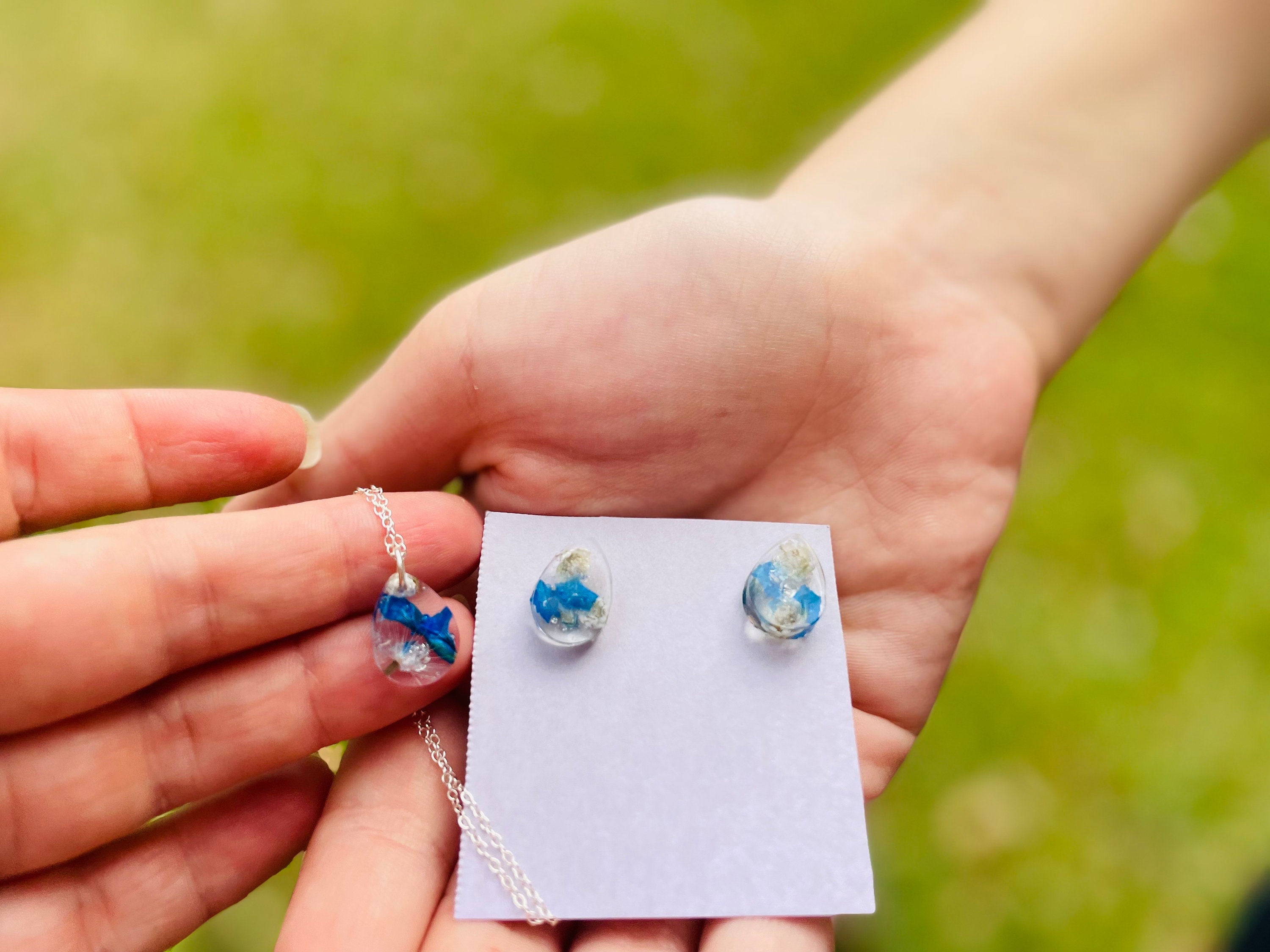 minimalist  earrings wedding, Dainty teardrop blue white flower resin studs and necklace jewelry set, unique handmade jewelry gift for mom