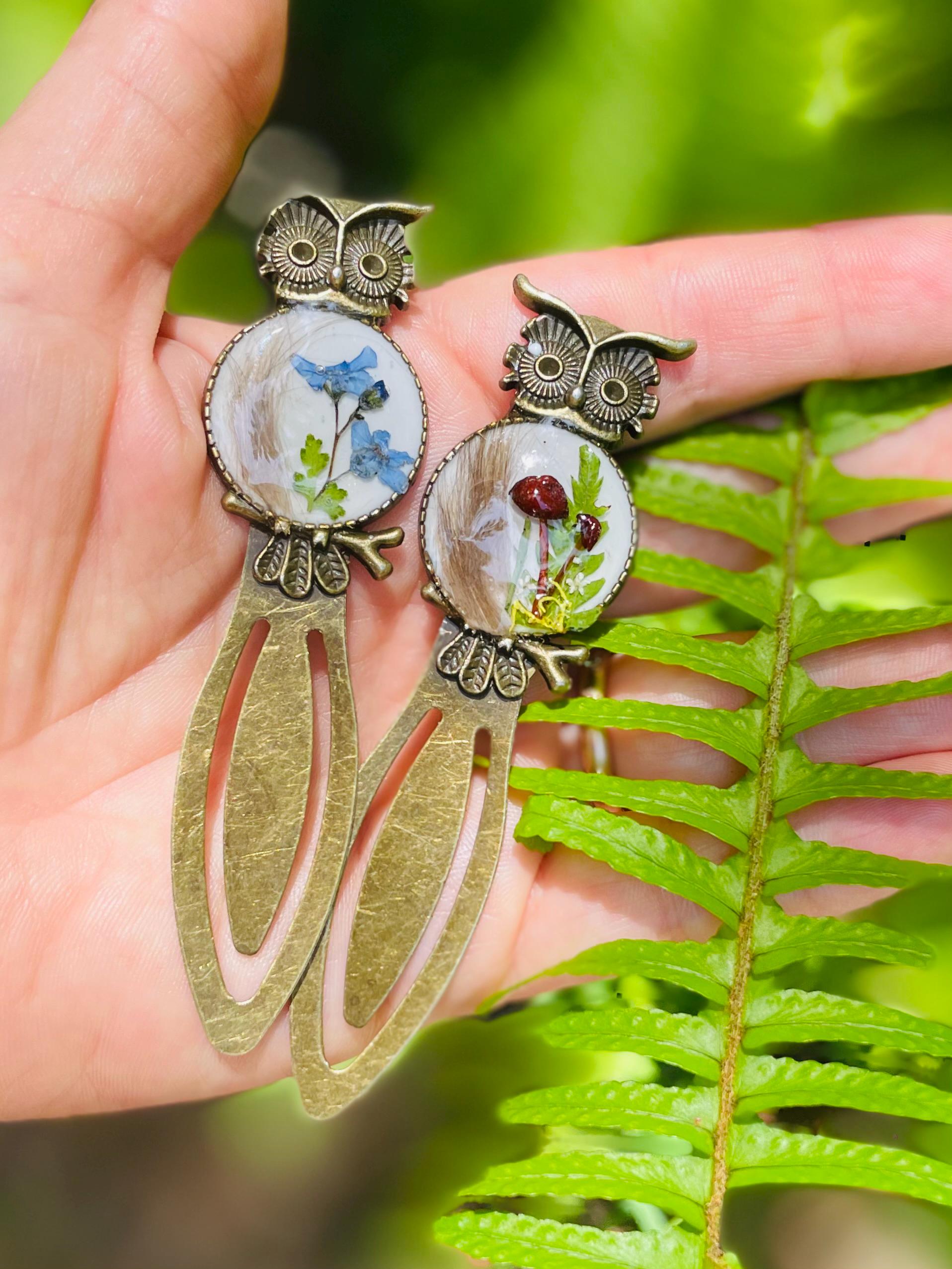 Funeral Flowers Custom (made to order) Dried or Pressed Flower Resin Memorial Bookmark Pet Human Hair Keepsake Wedding flower Bookmark