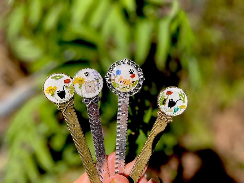 Personalized Cat Dog Bookmark with Real Mushrooms & Flowers | Custom Metal Initial Book Lover Gift